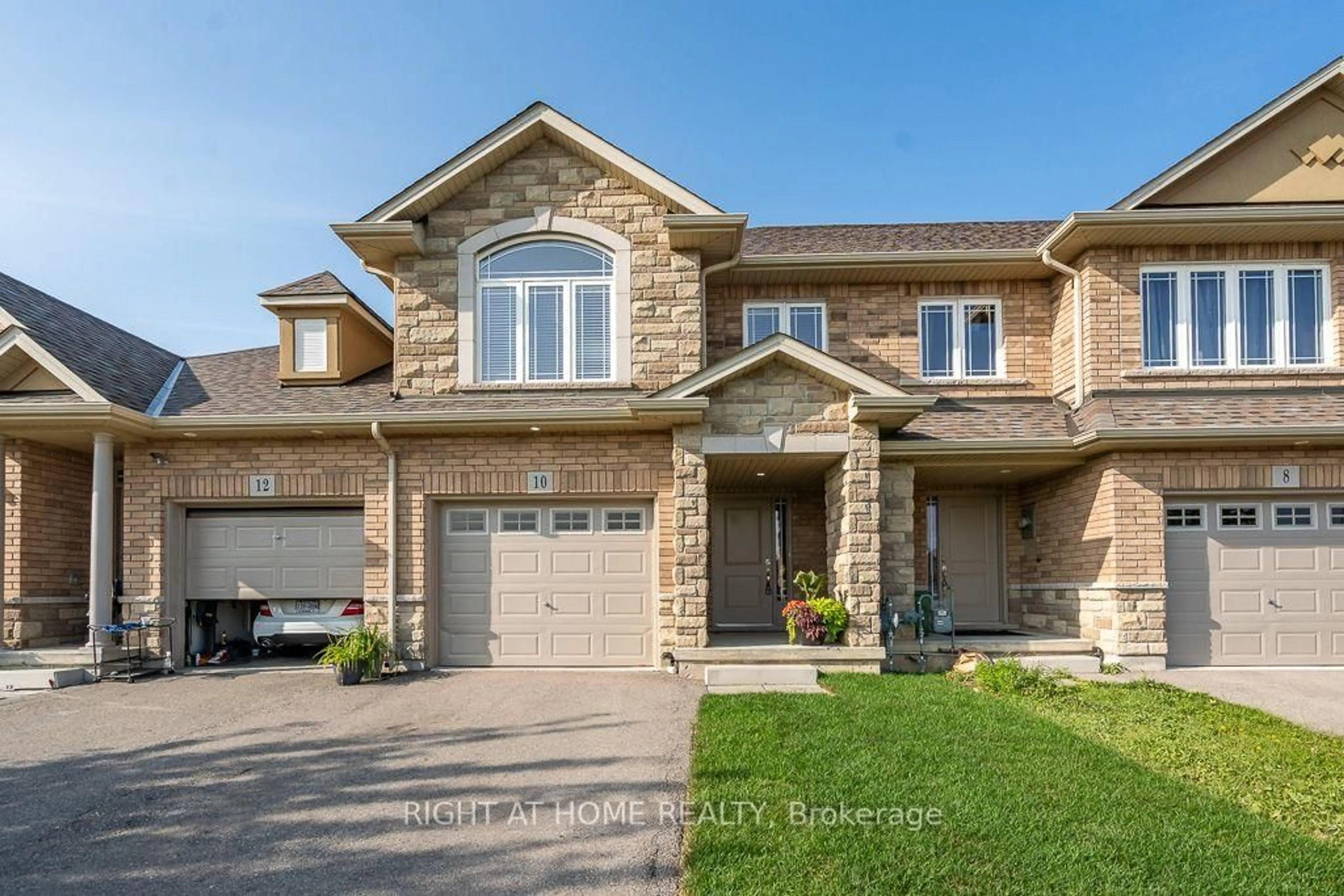 Home with brick exterior material, street for 10 Cittadella Blvd, Hamilton Ontario L8J 3H5