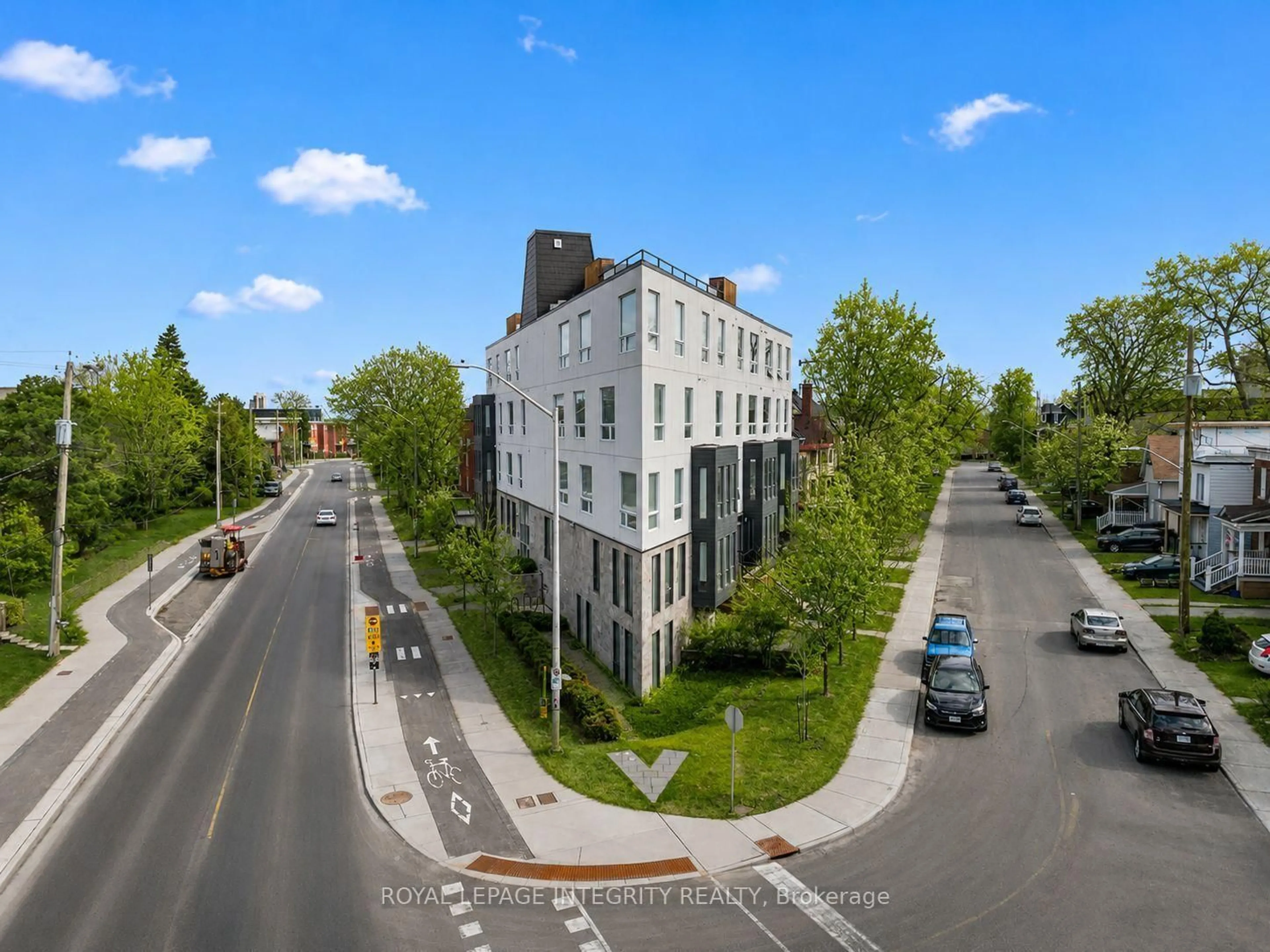 A pic from outside/outdoor area/front of a property/back of a property/a pic from drone, unknown for 150 Greenfield Ave #204, Ottawa Ontario K1S 0X8