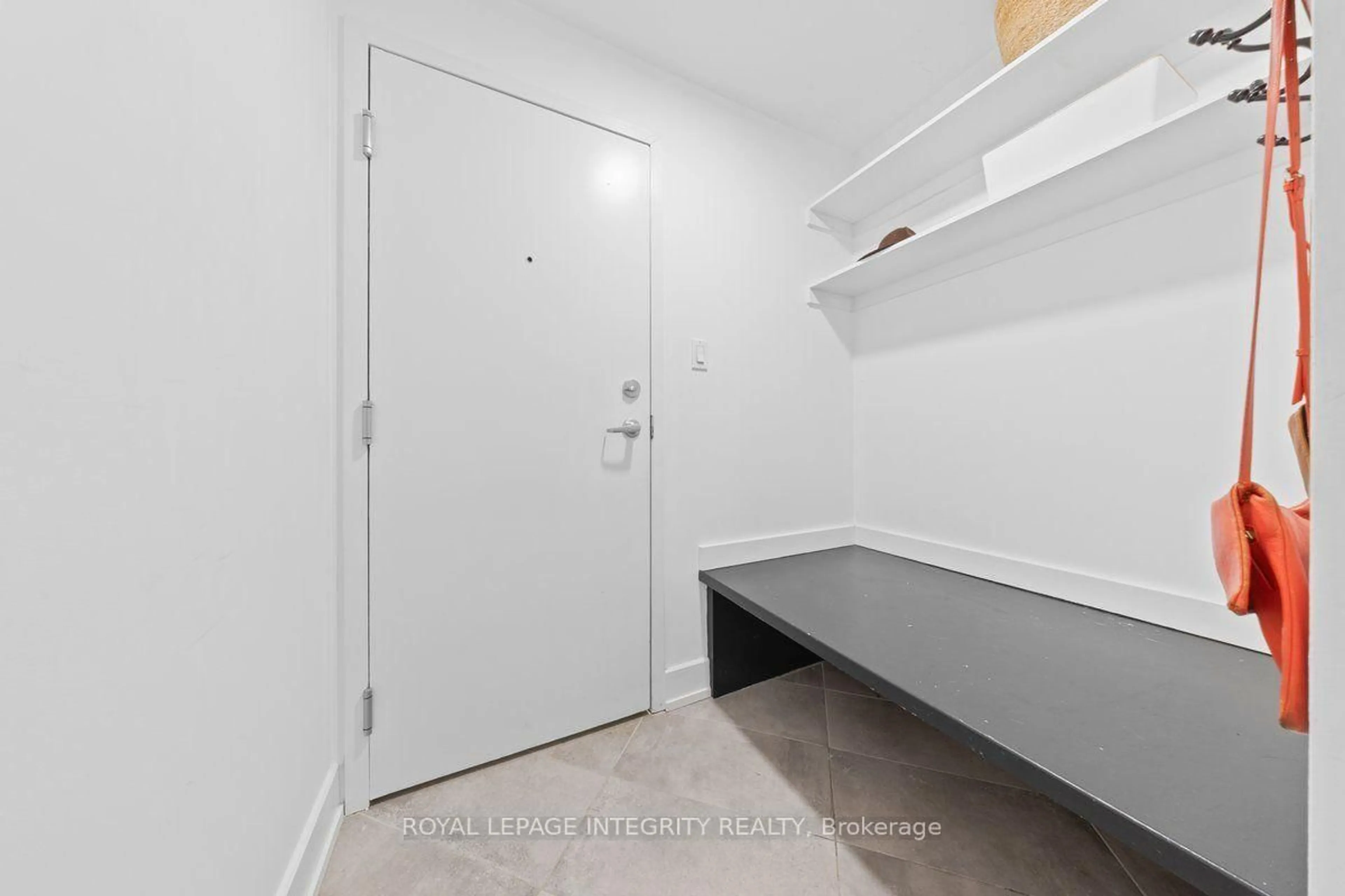 Unknown for 150 Greenfield Ave #204, Ottawa Ontario K1S 0X8