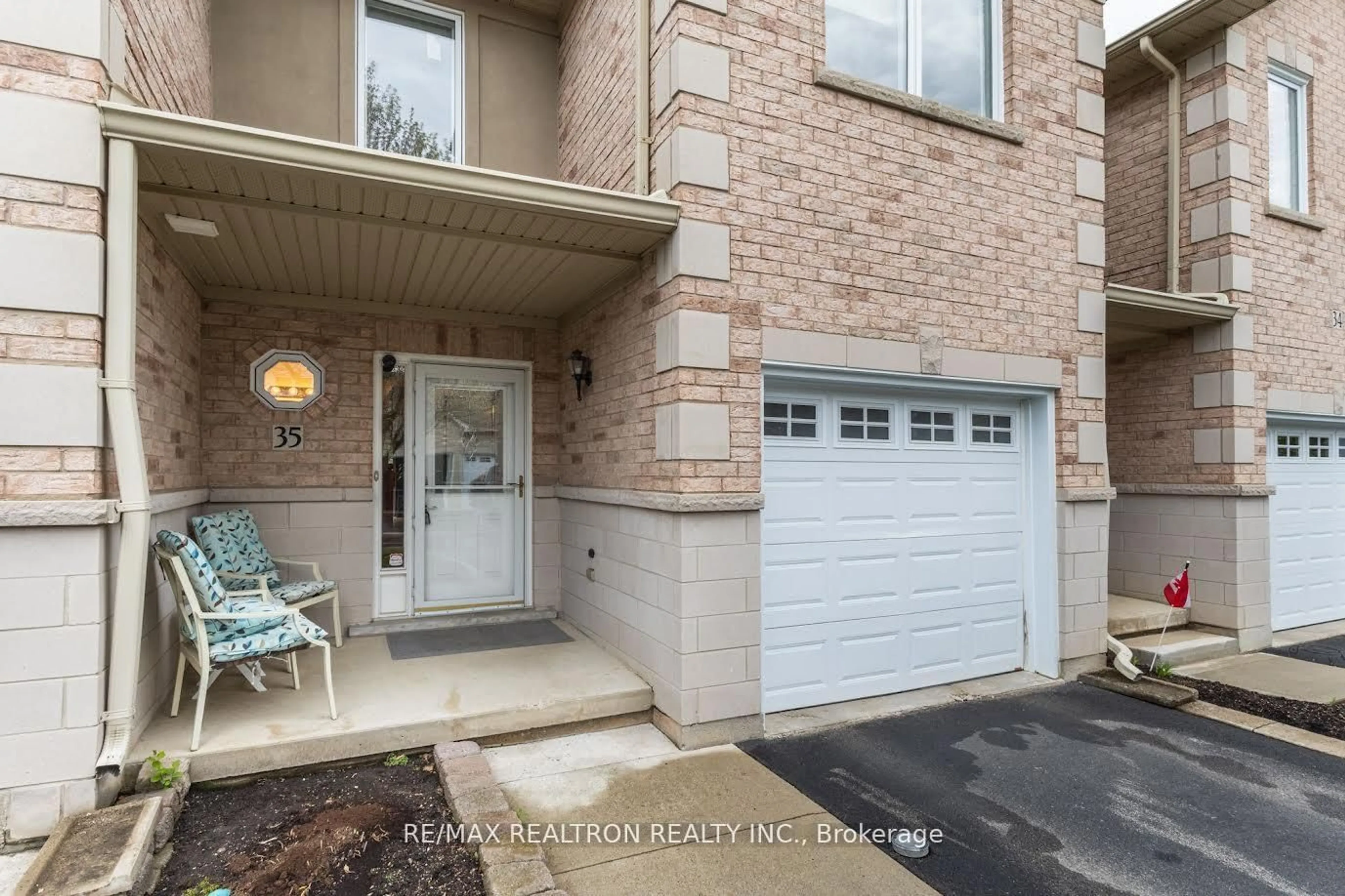 Unknown for 81 Valridge Dr #35, Hamilton Ontario L9G 5B6