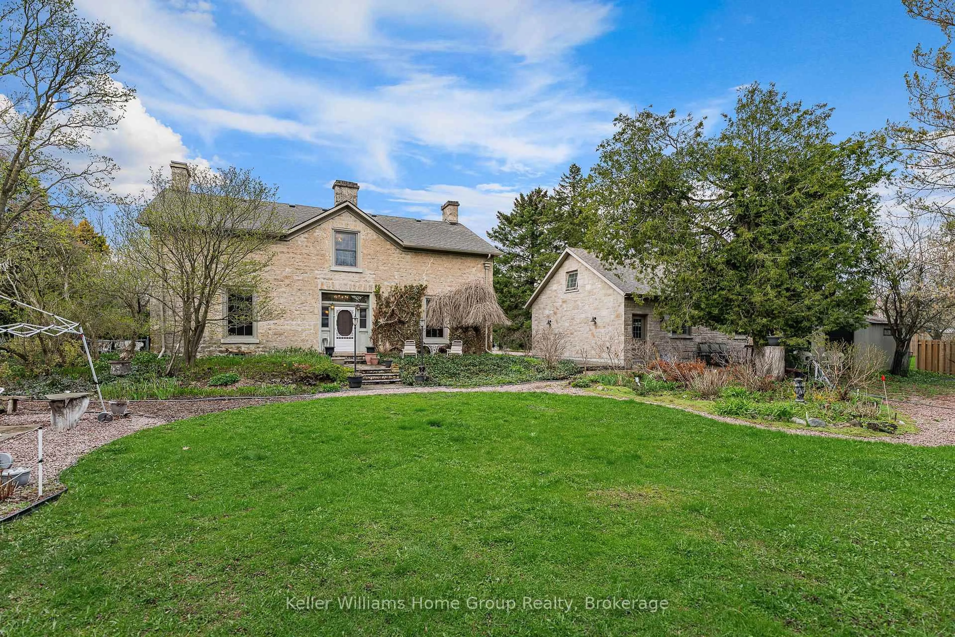 A pic from outside/outdoor area/front of a property/back of a property/a pic from drone, unknown for 768 Bon Accord St, Centre Wellington Ontario N1M 3A5
