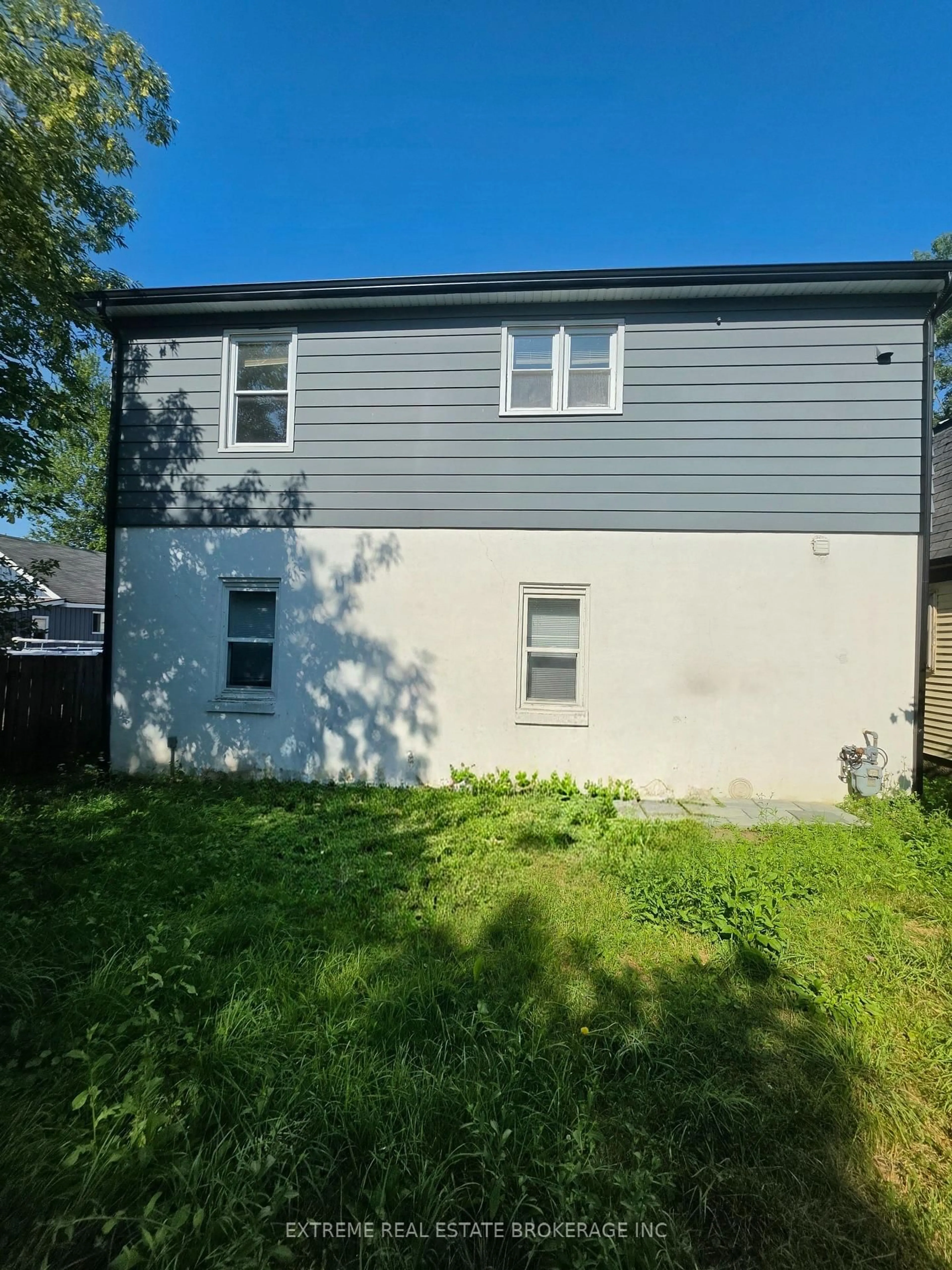 Unknown for 10 Dunlop St, Fort Erie Ontario L2A 4H8