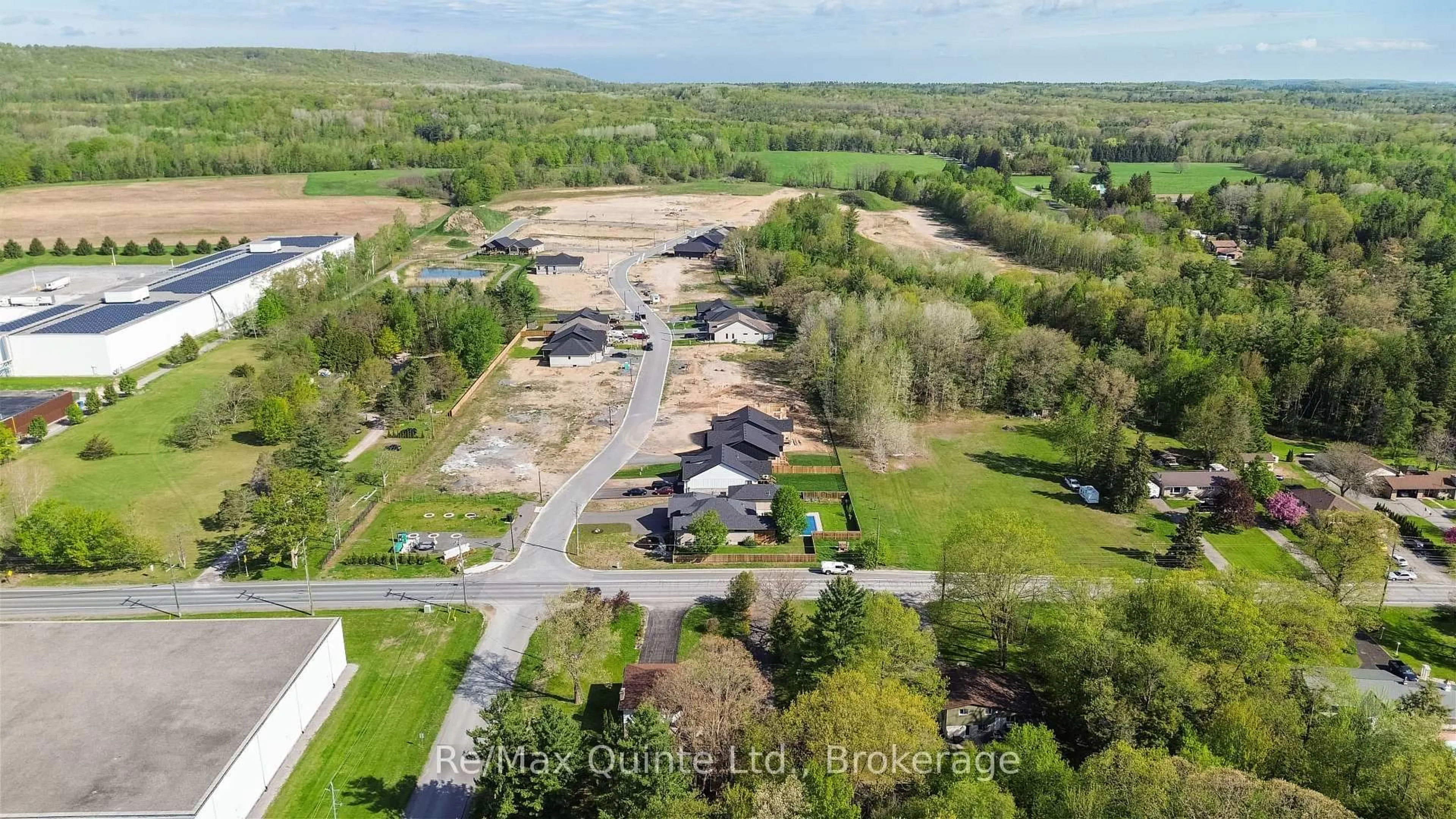 A pic from outside/outdoor area/front of a property/back of a property/a pic from drone, unknown for 13 Deerview Dr, Quinte West Ontario K8V 0L8