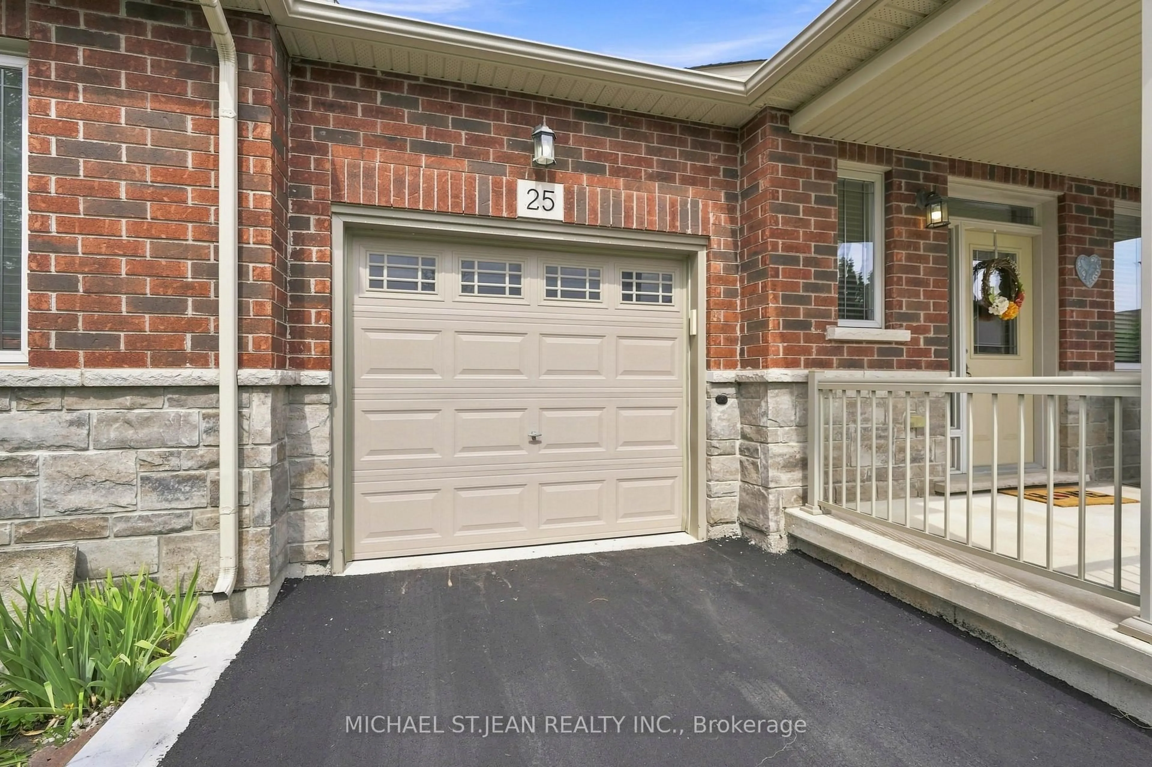Unknown for 25 Stickland Lane, Hamilton Ontario L0R 1C0