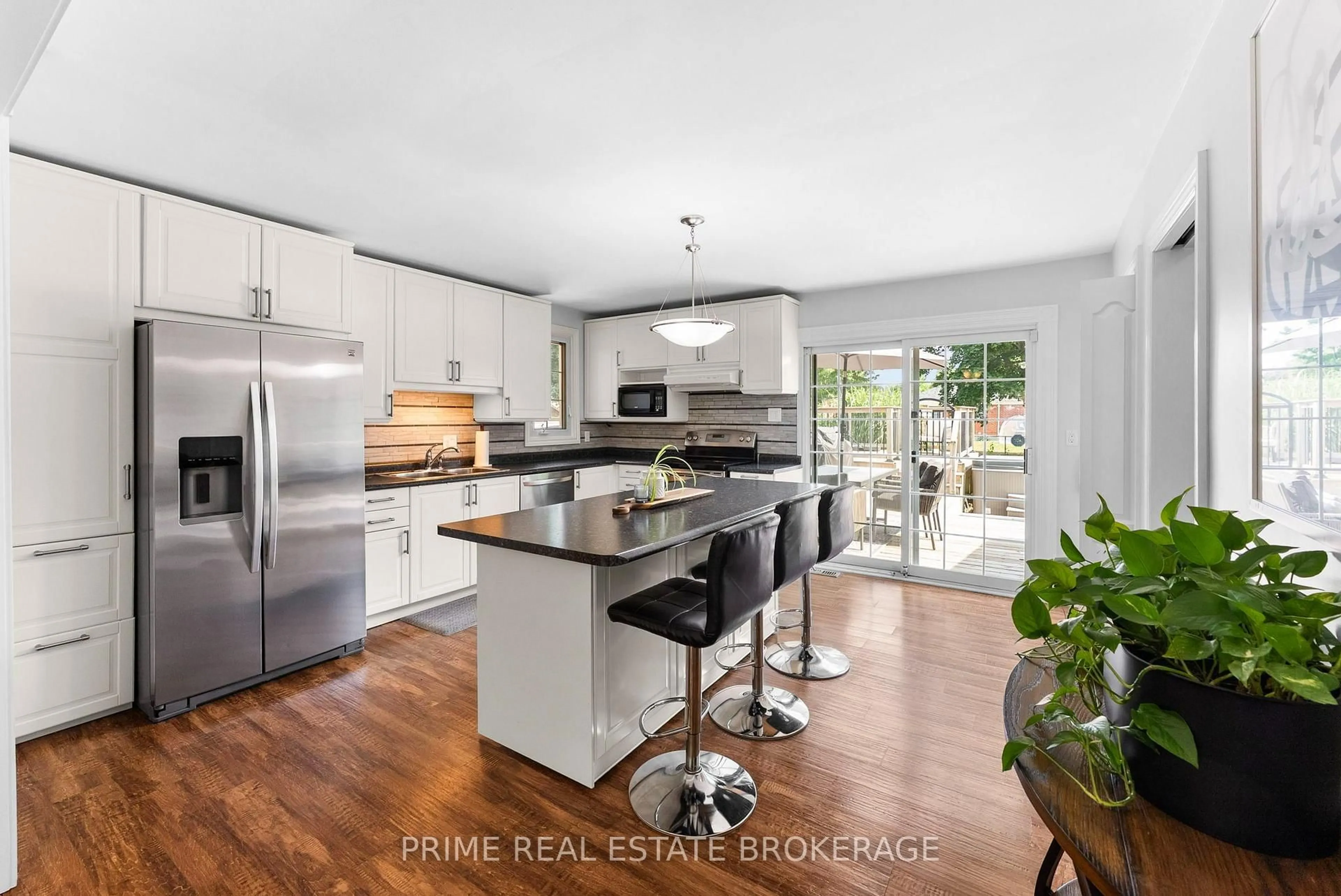 Open concept kitchen, unknown for 65 David St, London South Ontario N6P 1B4