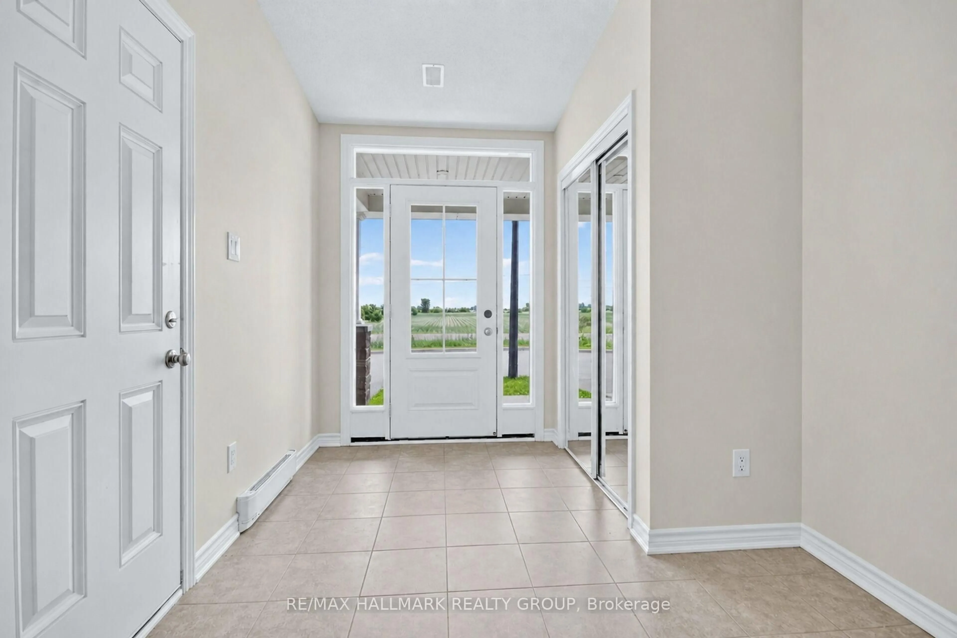 Indoor entryway for 235 Hibernian Walk, Ottawa Ontario K2V 0R6