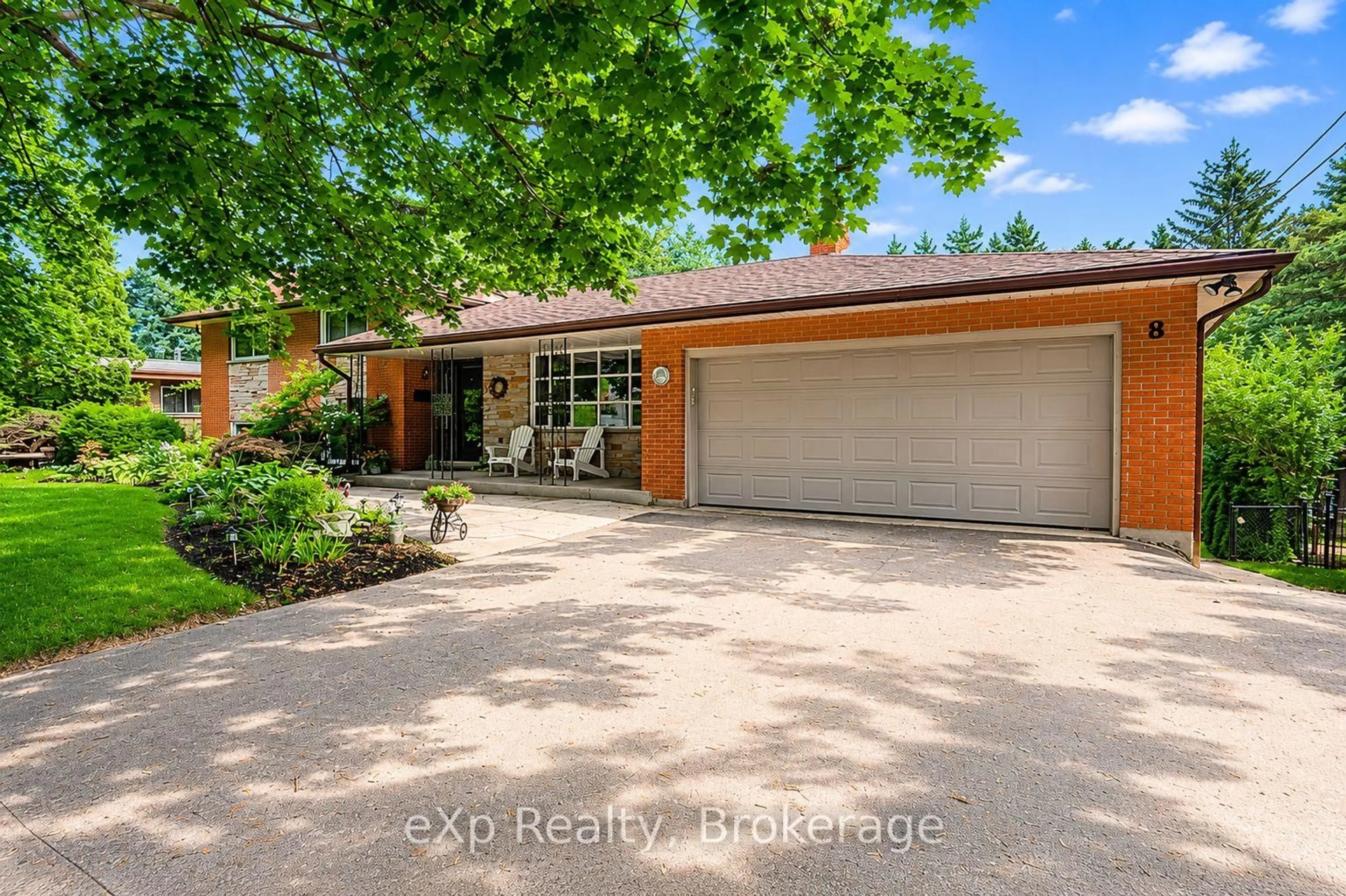 A pic from outside/outdoor area/front of a property/back of a property/a pic from drone, street for 8 Malvern Cres, Guelph Ontario N1L 1G8
