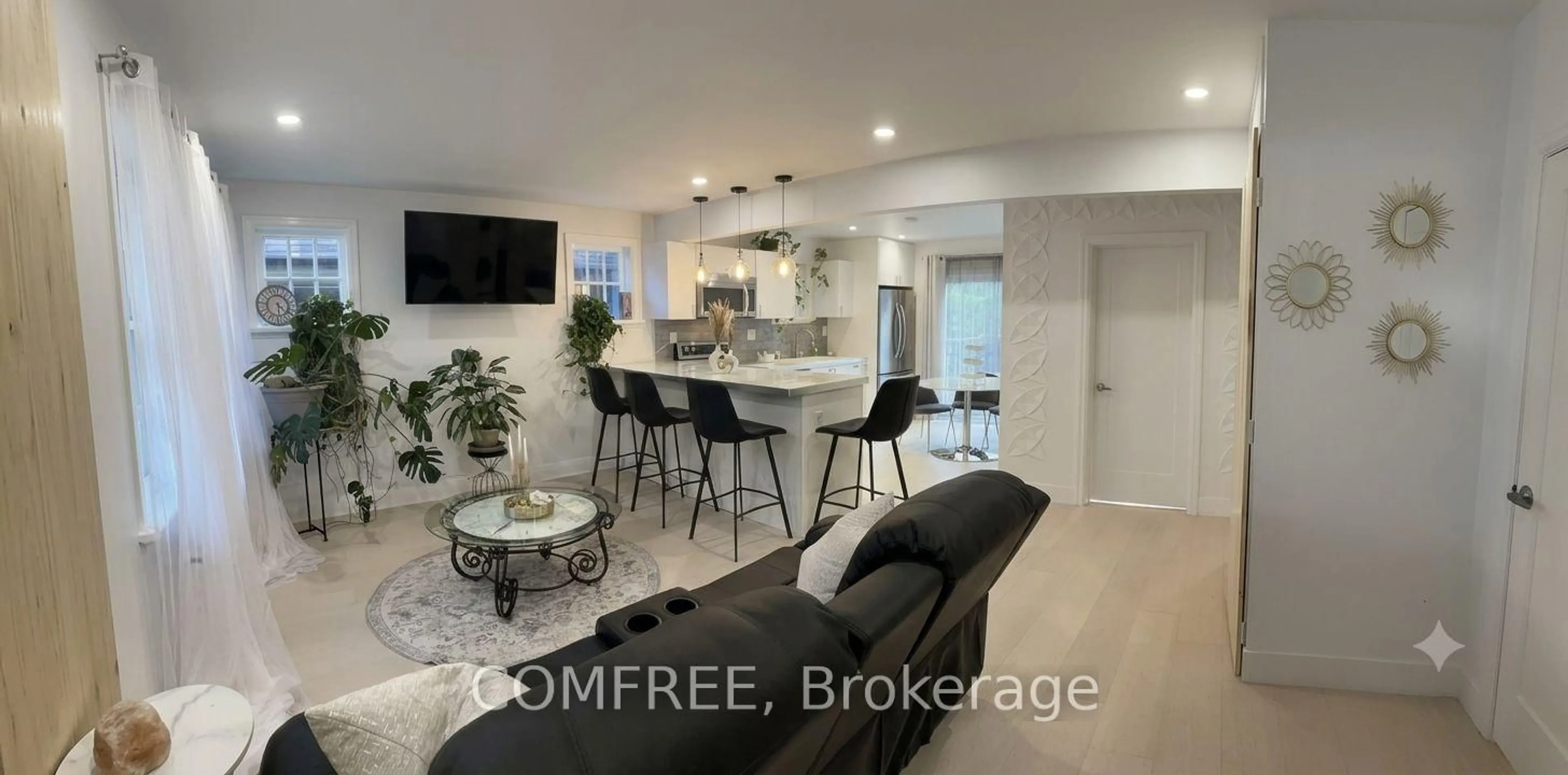 Open concept kitchen, unknown for 529 Highbury Ave, London East Ontario N5W 4K6