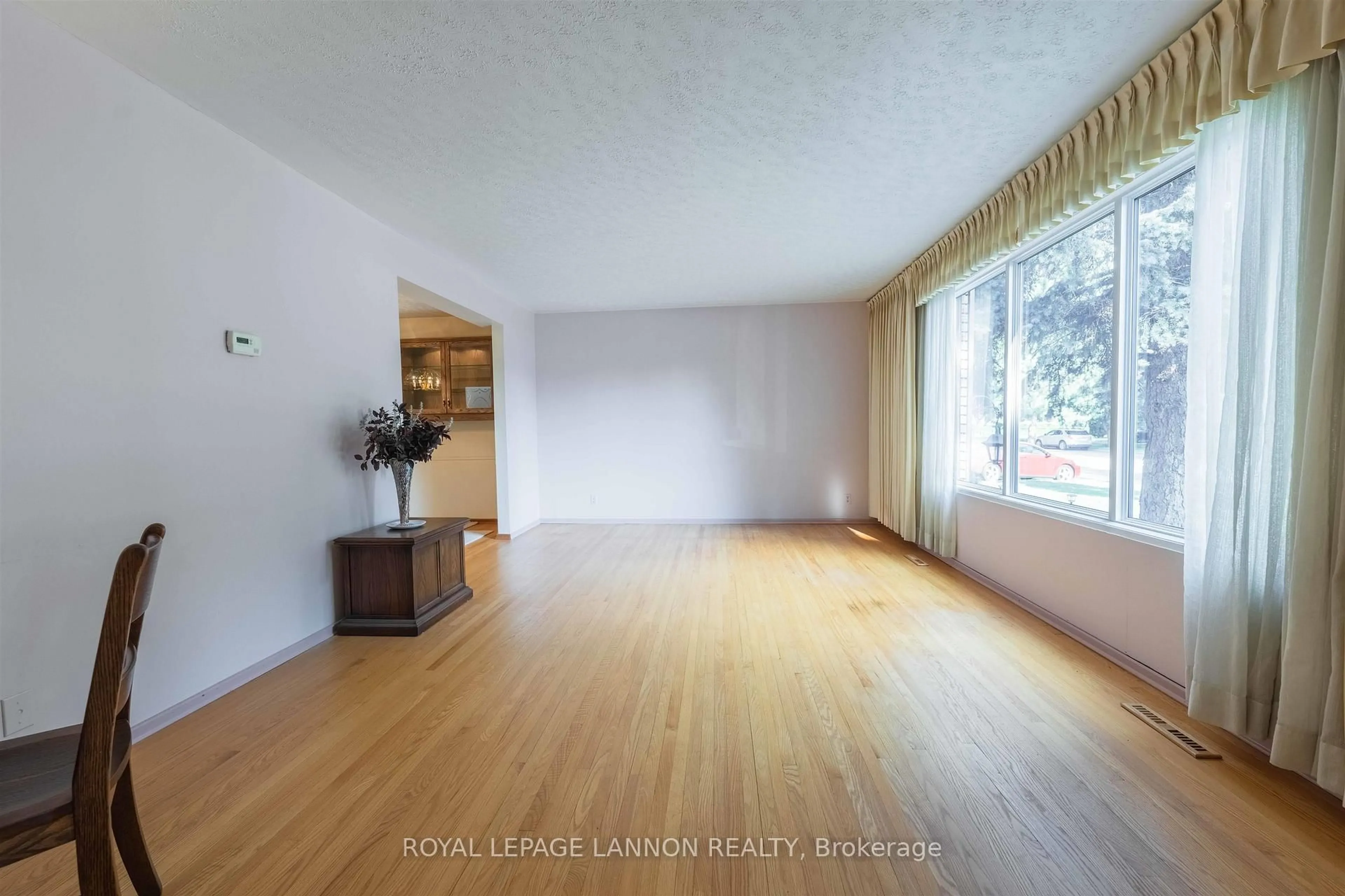 A pic of a room for 147 WOODSIDE St, Thunder Bay Ontario P7A 7G4