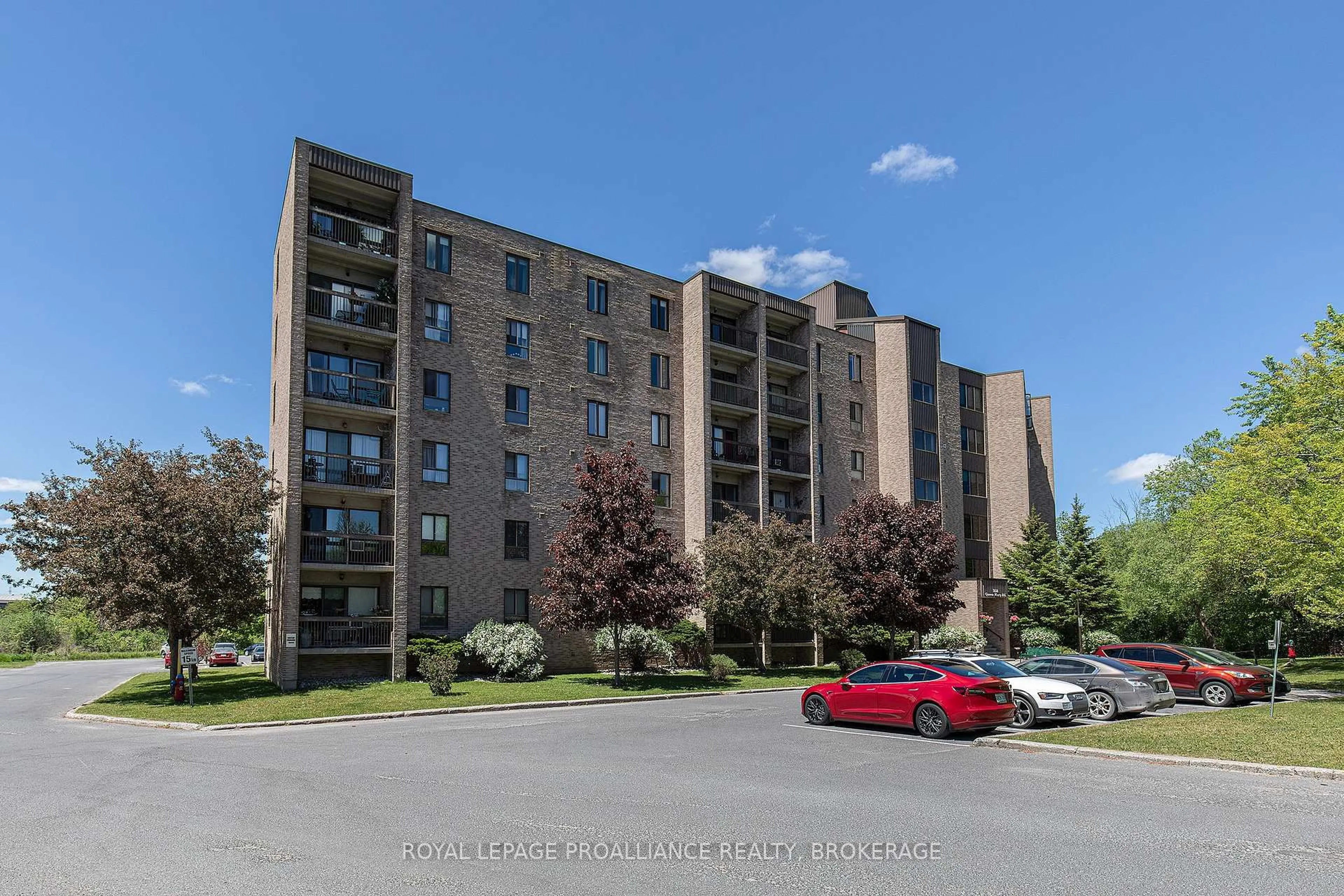 A pic from outside/outdoor area/front of a property/back of a property/a pic from drone, unknown for 358 Queen Mary Rd #609, Kingston Ontario K7M 7E8