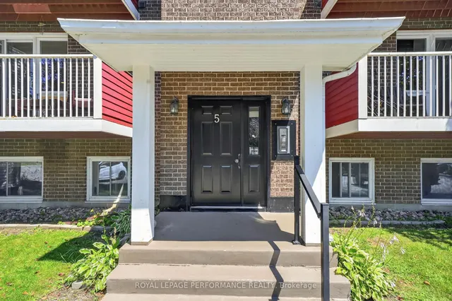 1589 St. Bernard St #502, Ottawa 2