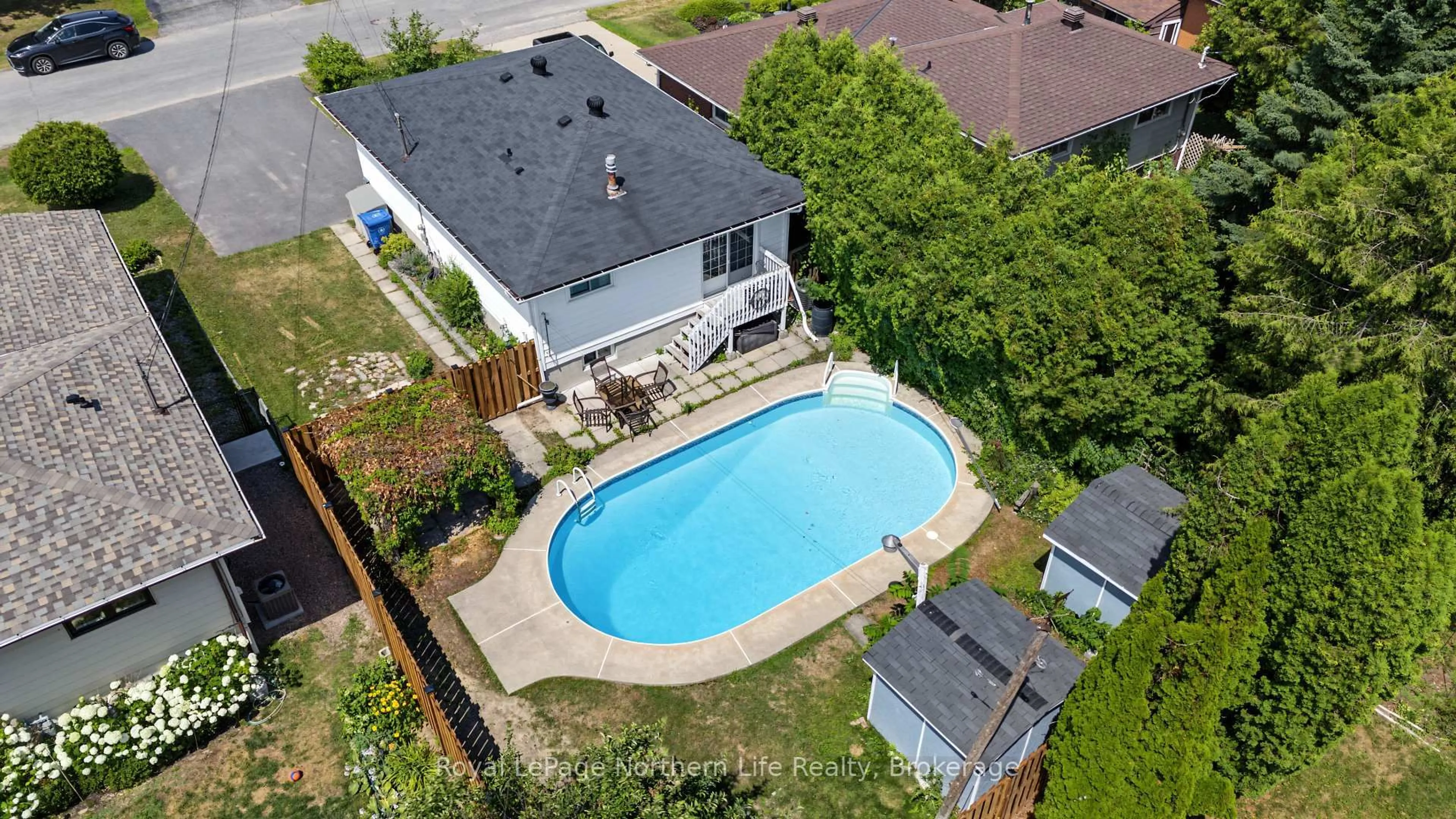 A pic from outside/outdoor area/front of a property/back of a property/a pic from drone, water/lake/river/ocean view for 55 Nightingale Dr, North Bay Ontario P1A 2R1