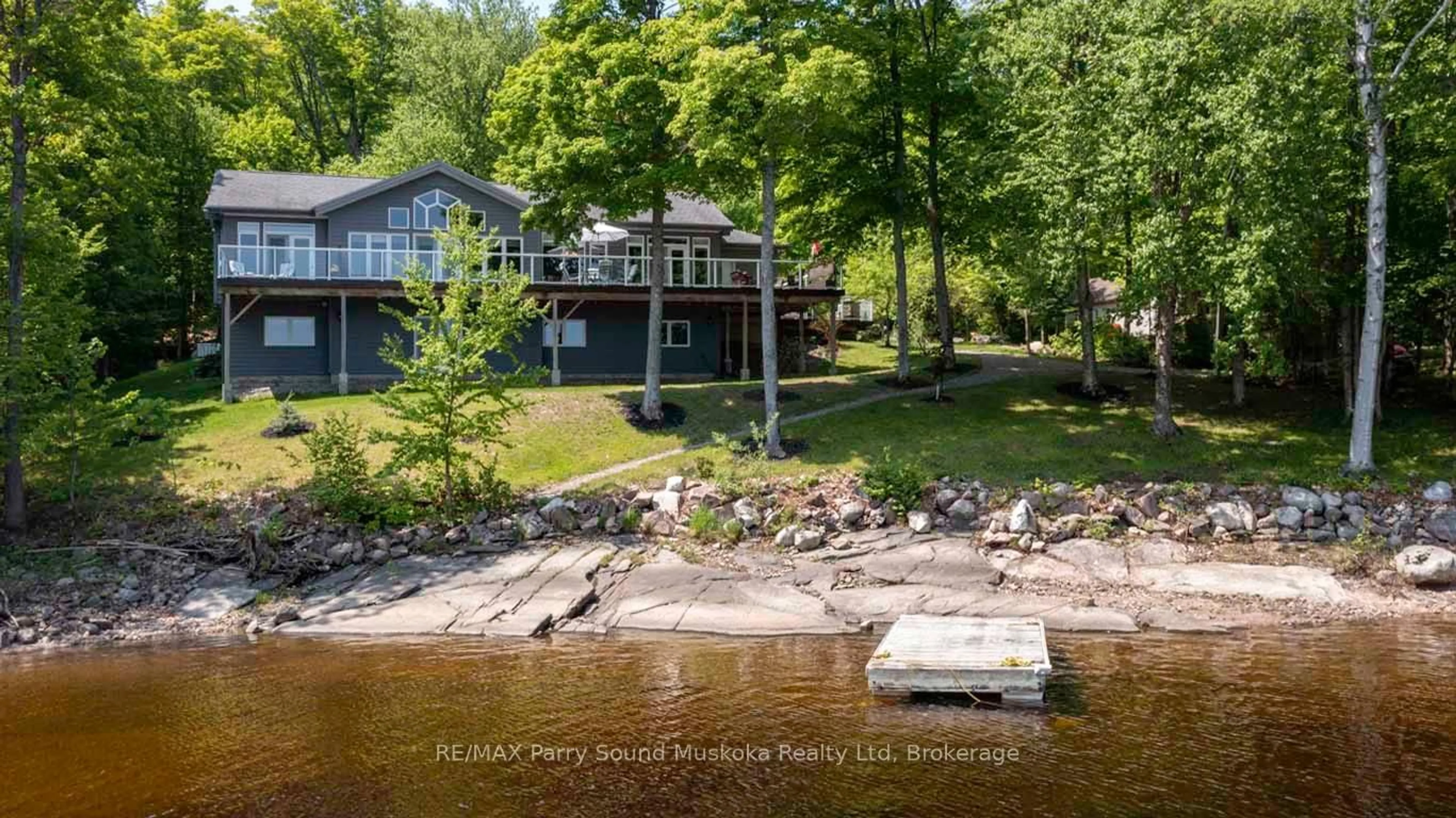 A pic from outside/outdoor area/front of a property/back of a property/a pic from drone, water/lake/river/ocean view for 29 SHABBOTTS BAY Rd, Whitestone Ontario P0A 1G0
