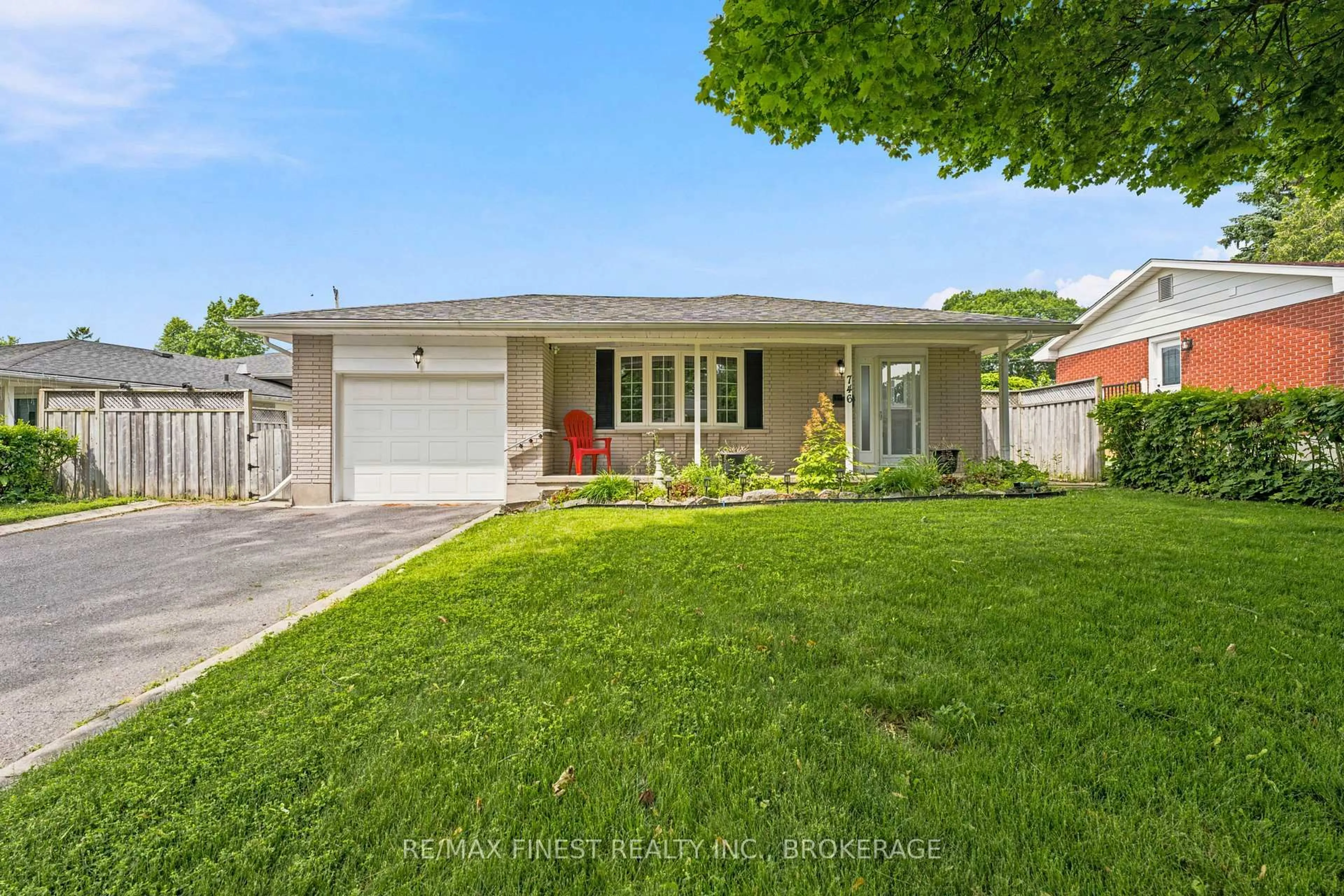 Home with vinyl exterior material, street for 746 Laidlaw Cres, Kingston Ontario K7M 5M5