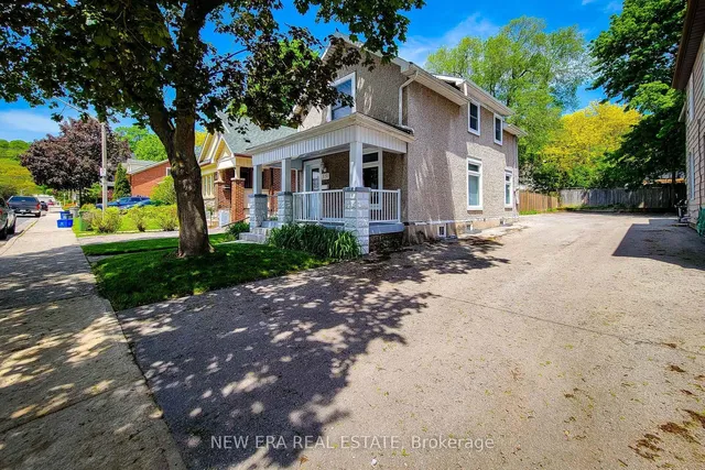 319 King St, Hamilton 4