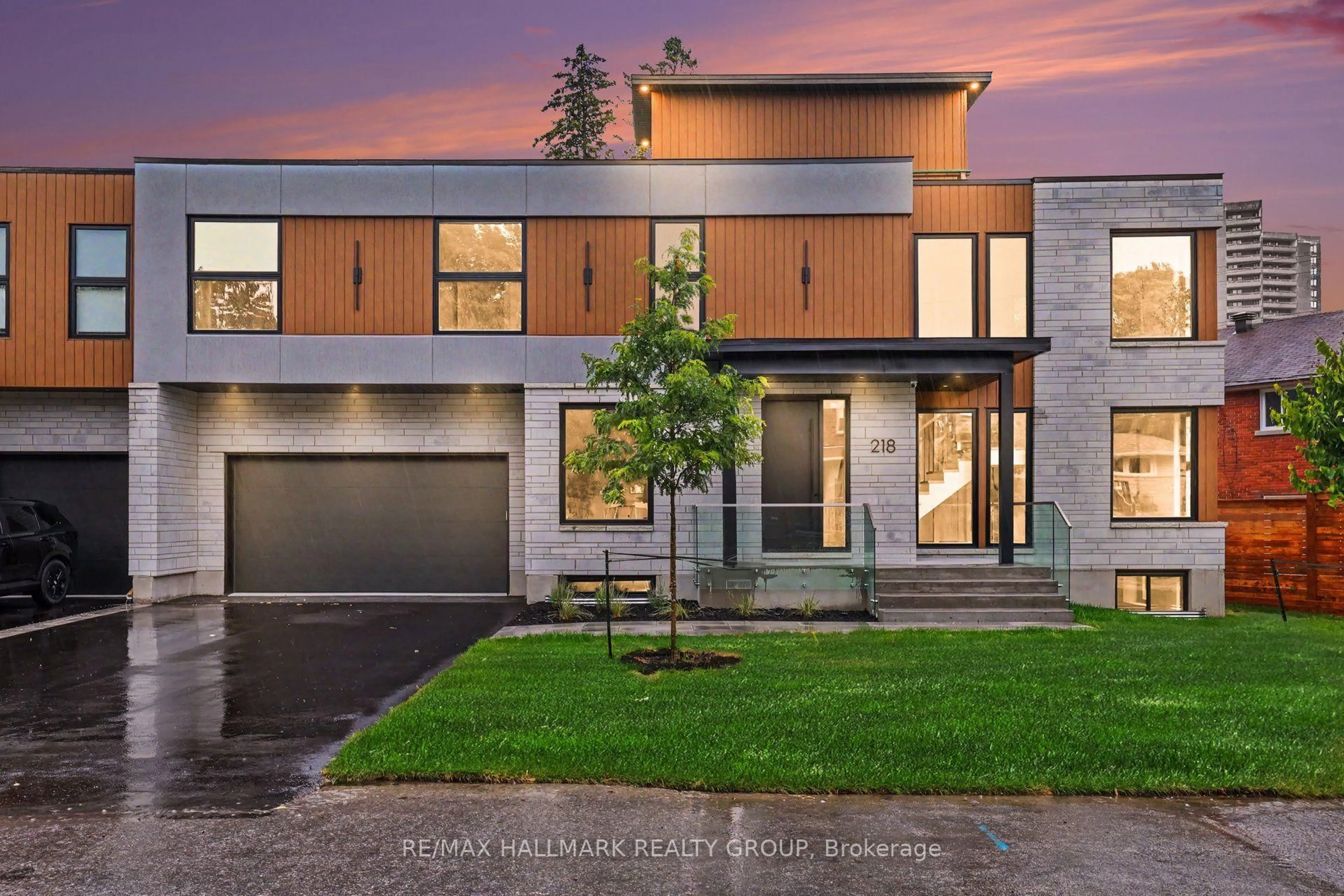 Home with brick exterior material, street for 218 Woodland Ave, Ottawa Ontario K2B 5C9