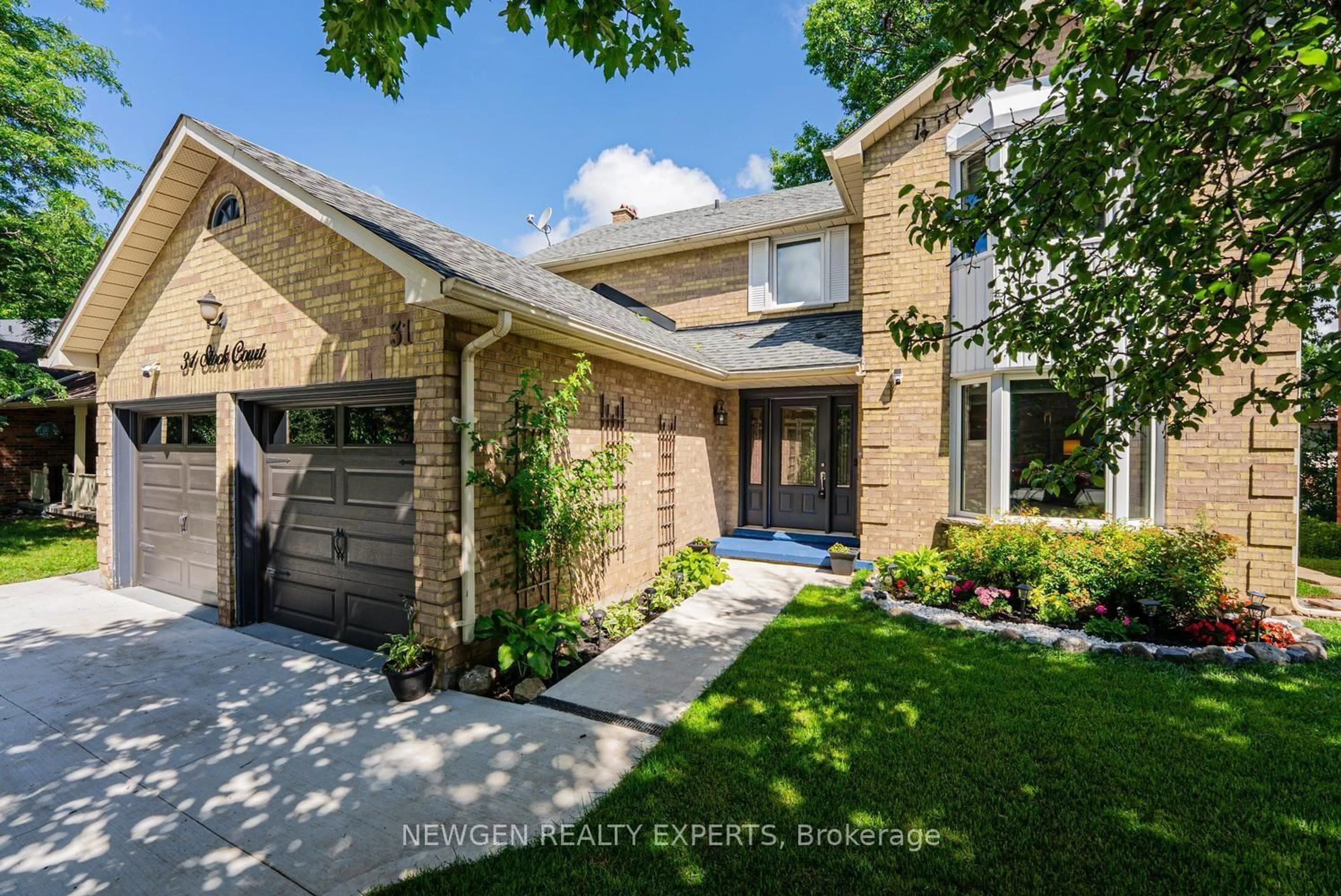 Home with brick exterior material, street for 31 Stock Crt, Cambridge Ontario N3C 3R4