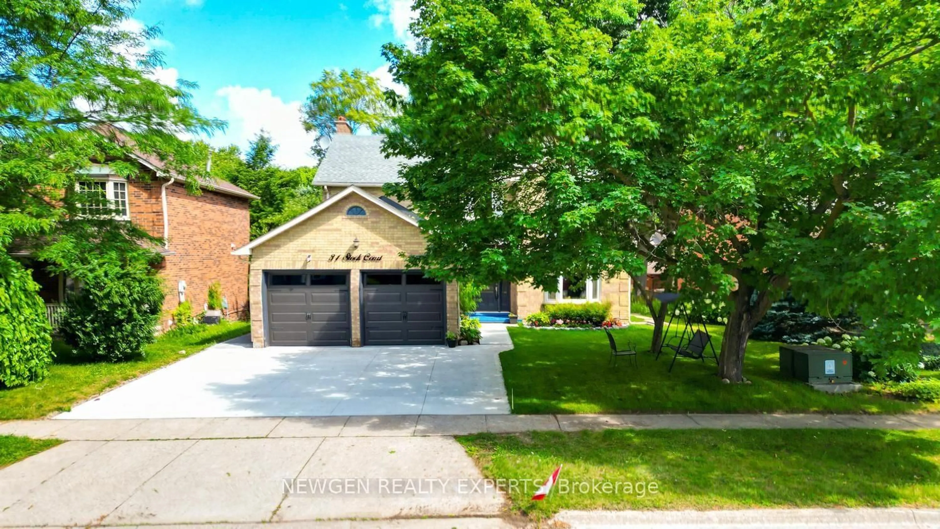 Home with brick exterior material, street for 31 Stock Crt, Cambridge Ontario N3C 3R4