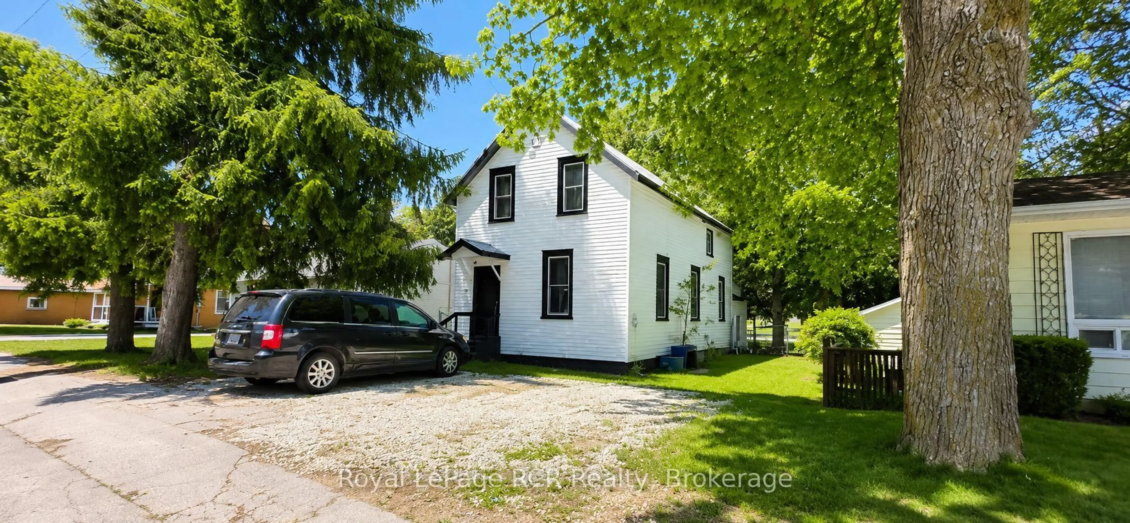 Unknown for 526 Alice St, North Huron Ontario N0G 2W0