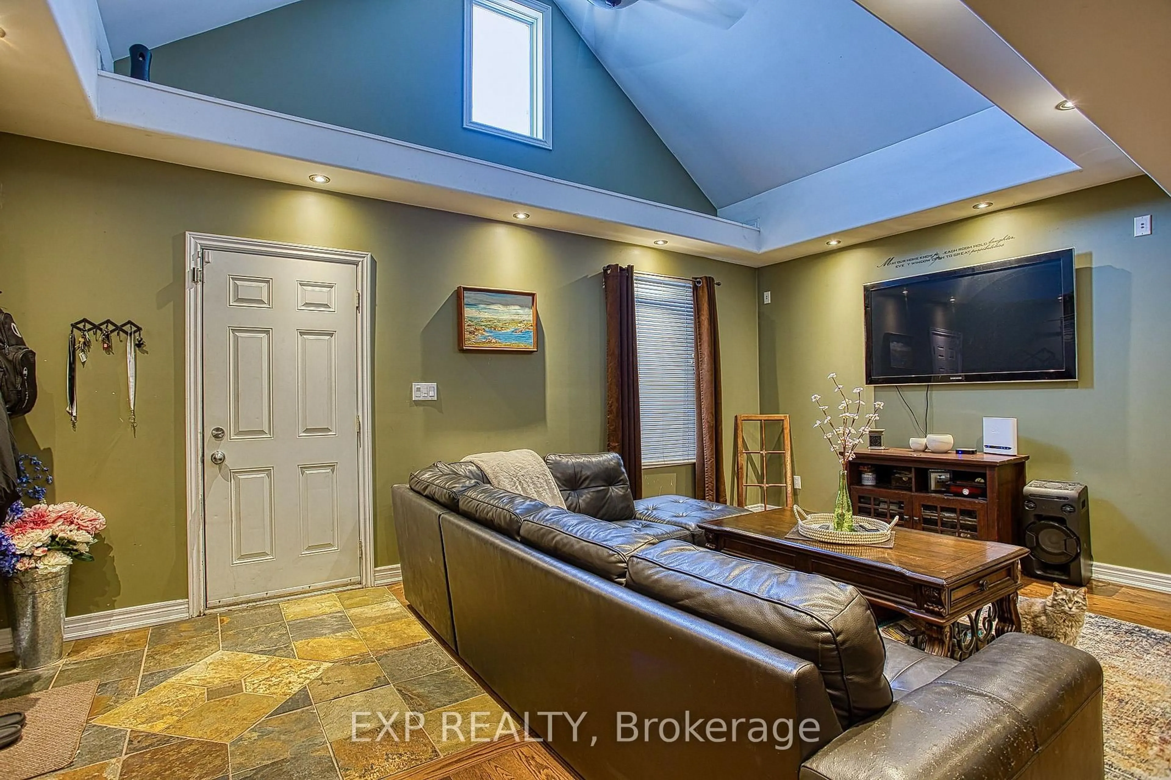 Unknown for 227 Beach Rd, Hamilton Ontario L8L 4A9