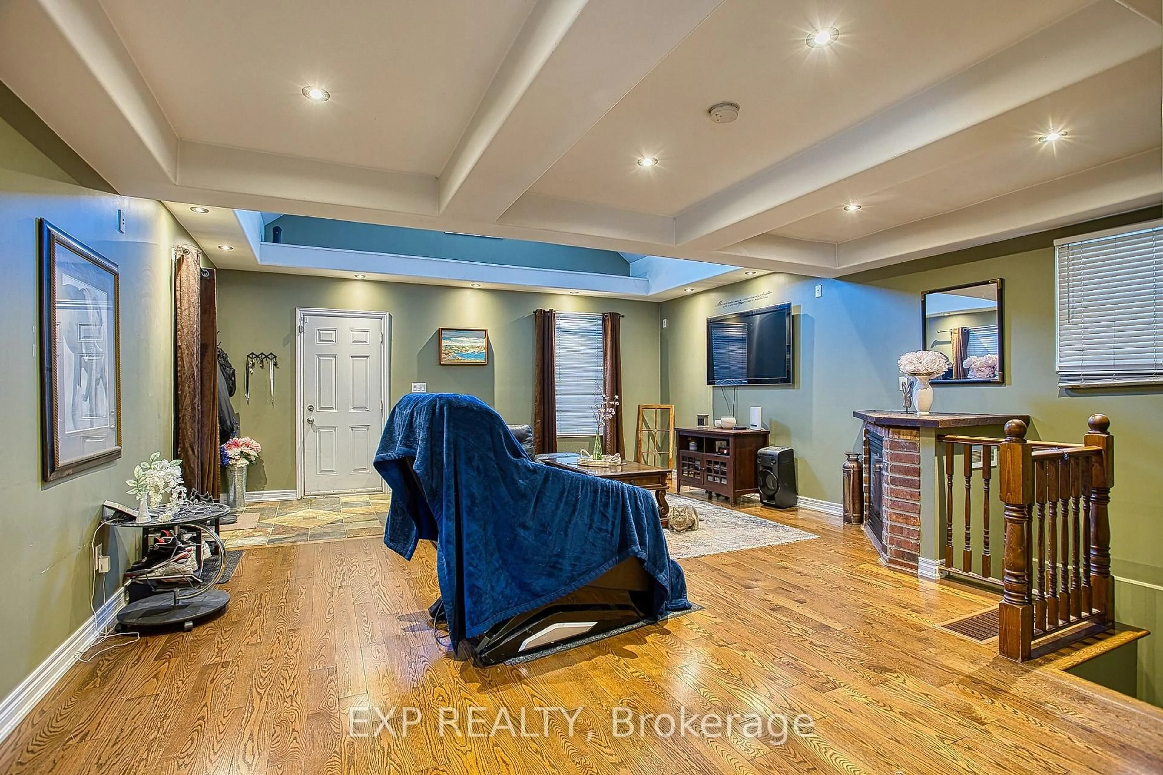 Unknown for 227 Beach Rd, Hamilton Ontario L8L 4A9