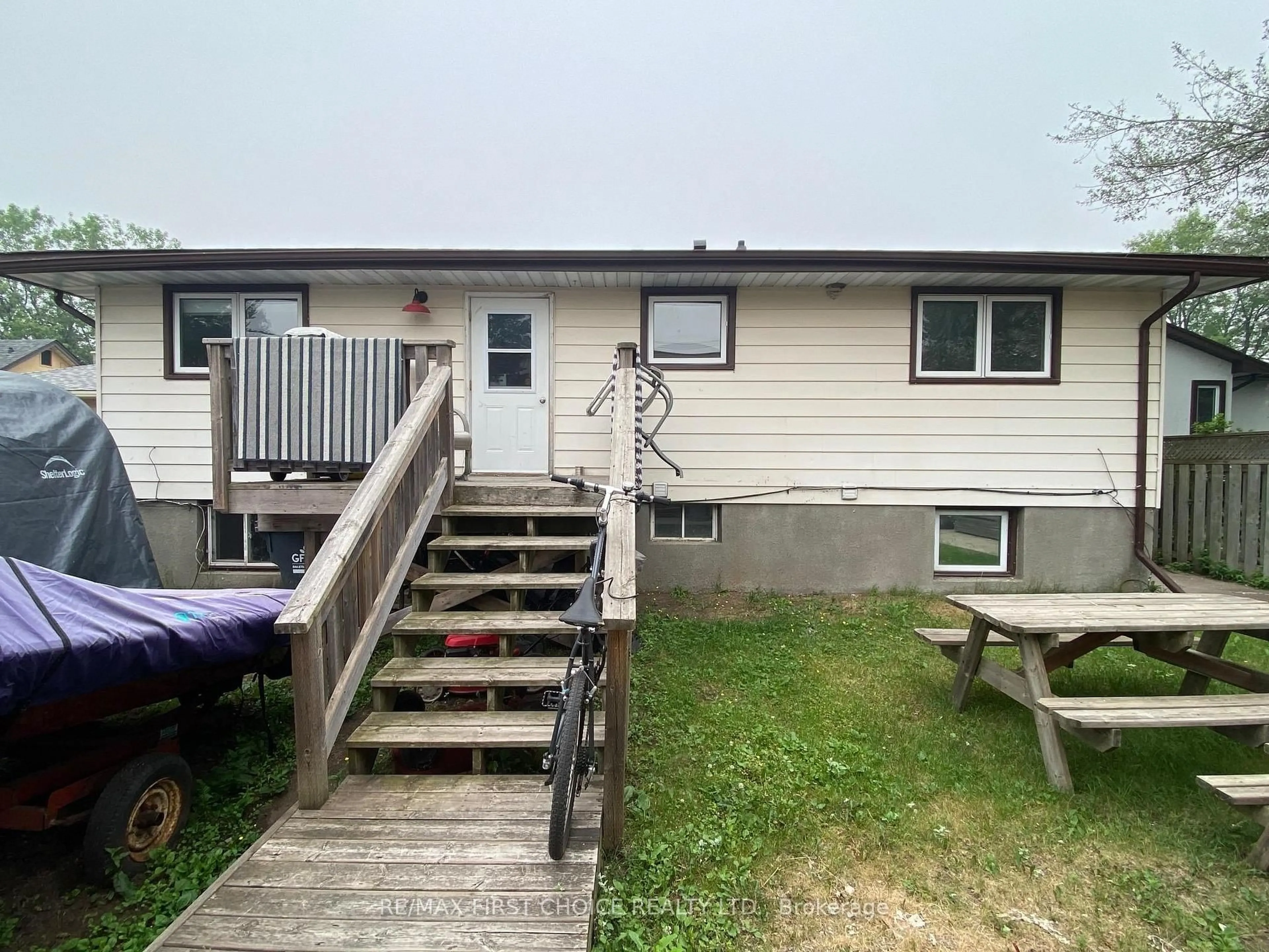 Unknown for 218 Powley St, Thunder Bay Ontario P7A 2K9