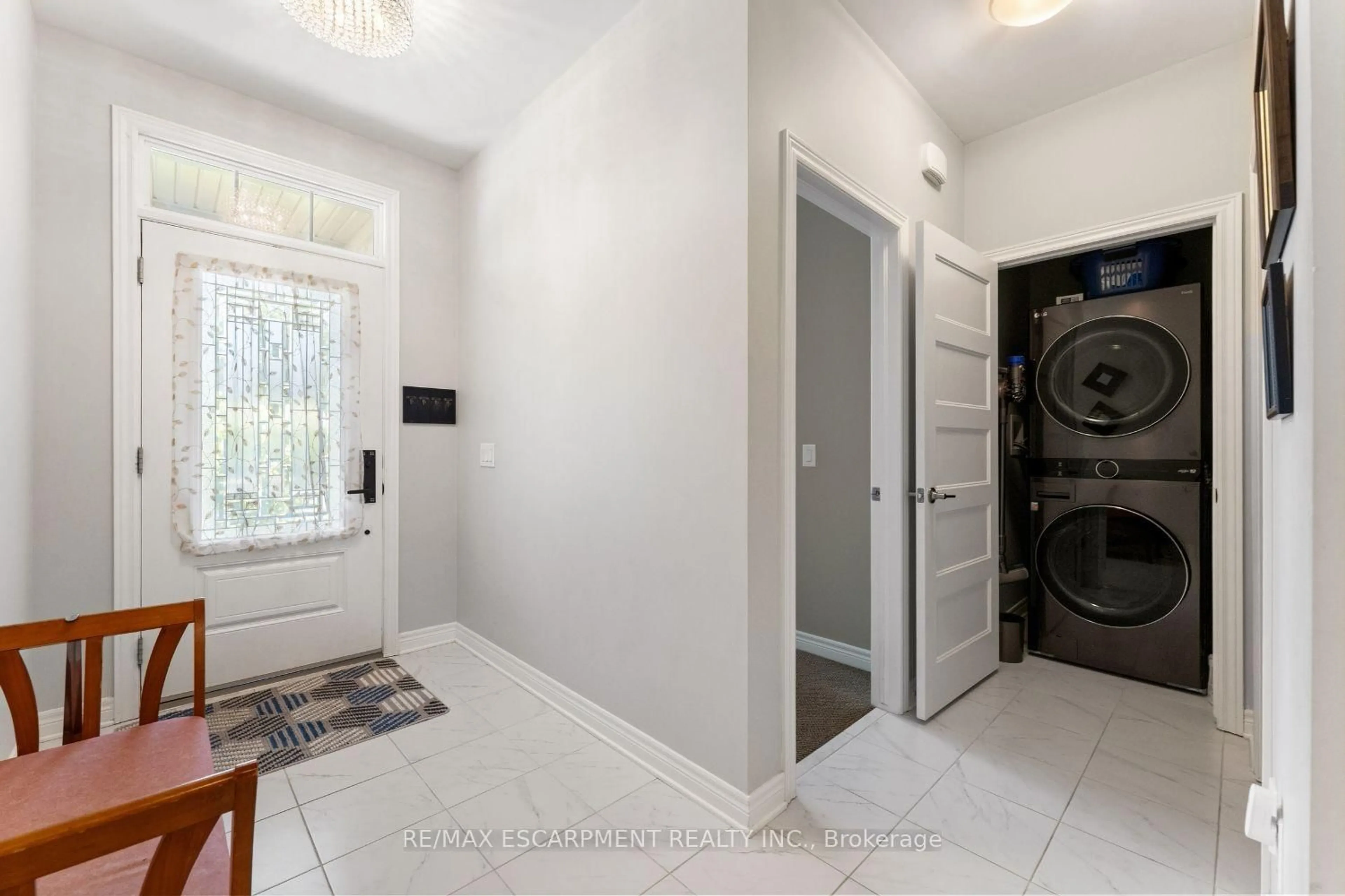 Laundry room for 60 Andrew Lane, Thorold Ontario L2V 0E4