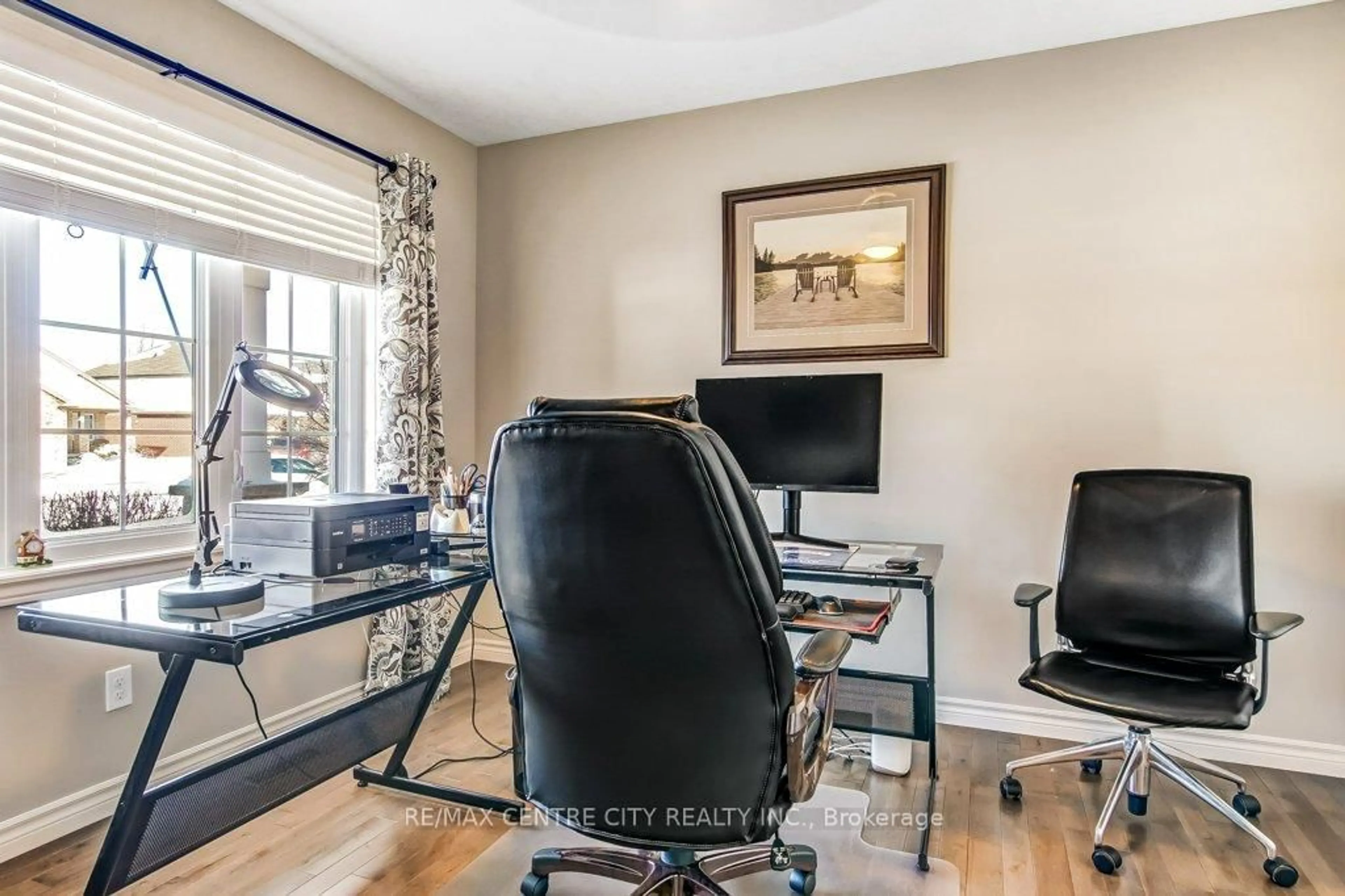 A pic of a room for 67 Peach Tree Blvd, St. Thomas Ontario N5R 0C1