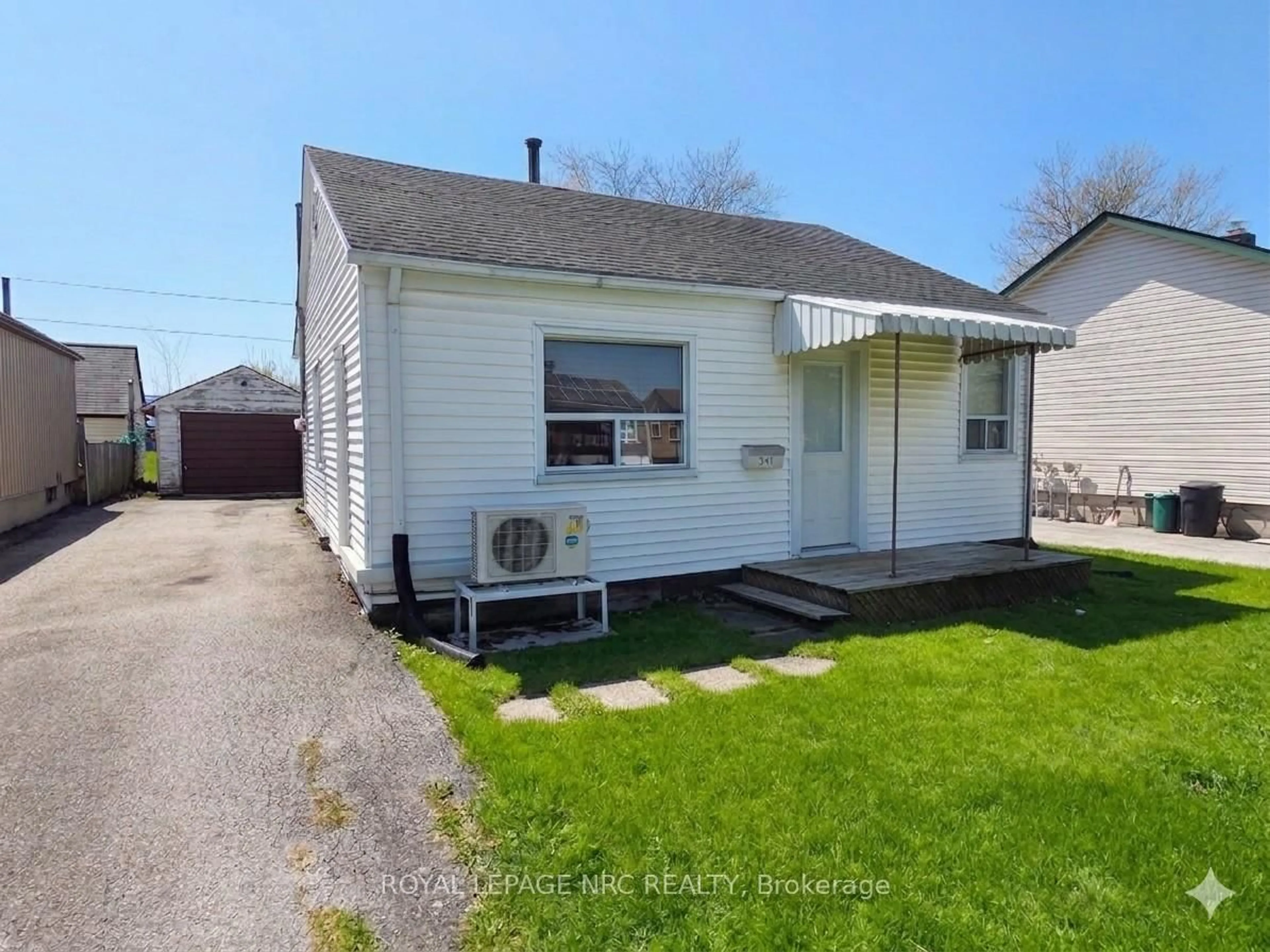 Unknown for 341 Corvette St, Welland Ontario L3B 4S5