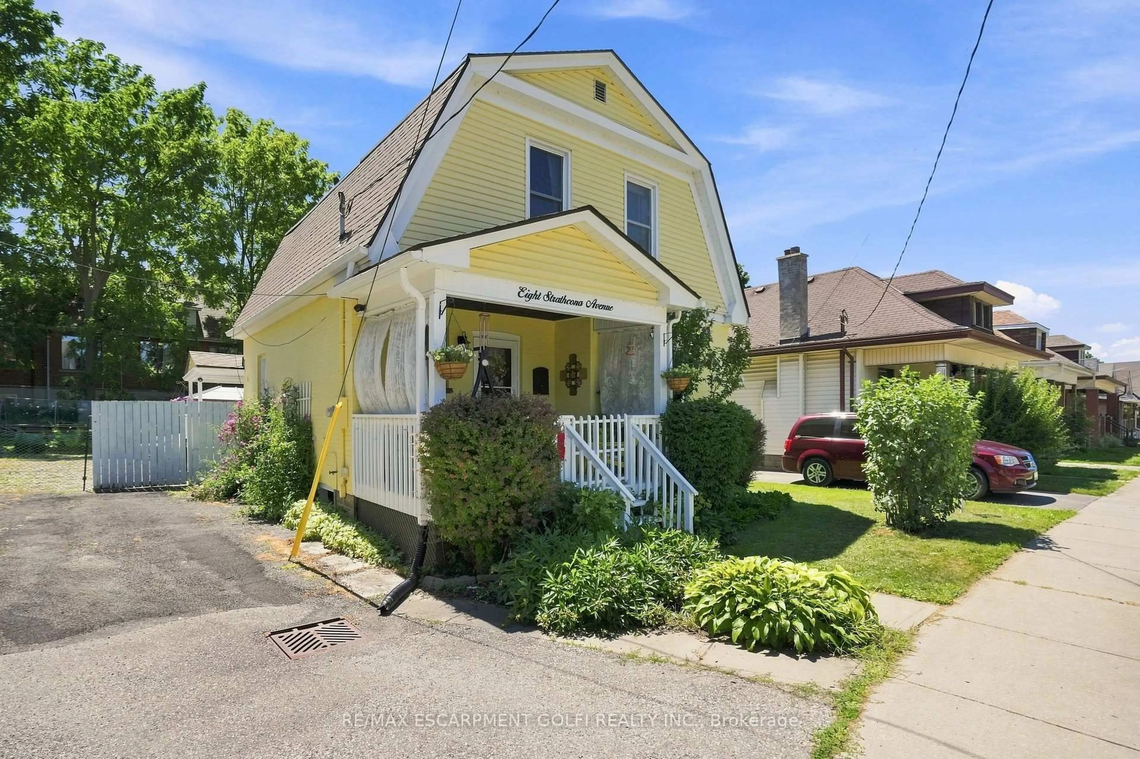 Unknown for 8 STRATHCONA Ave, Brantford Ontario N3S 1T3