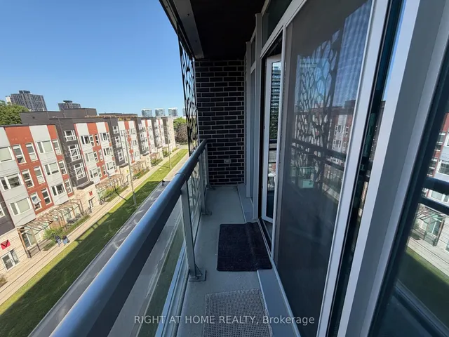 250 Albert St #713, Waterloo 4