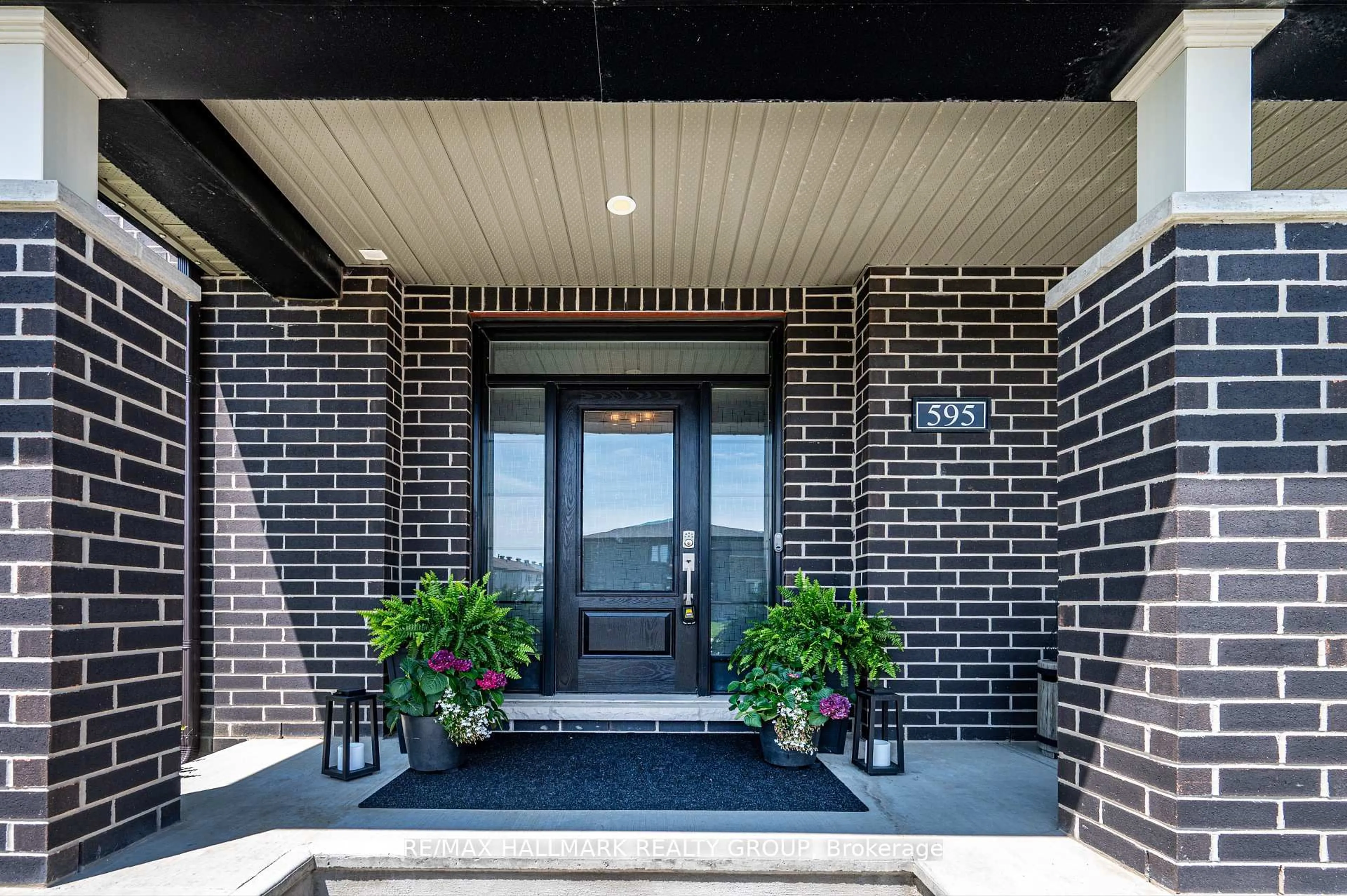 Home with brick exterior material, unknown for 595 Decoeur Dr, Ottawa Ontario K4A 1G9