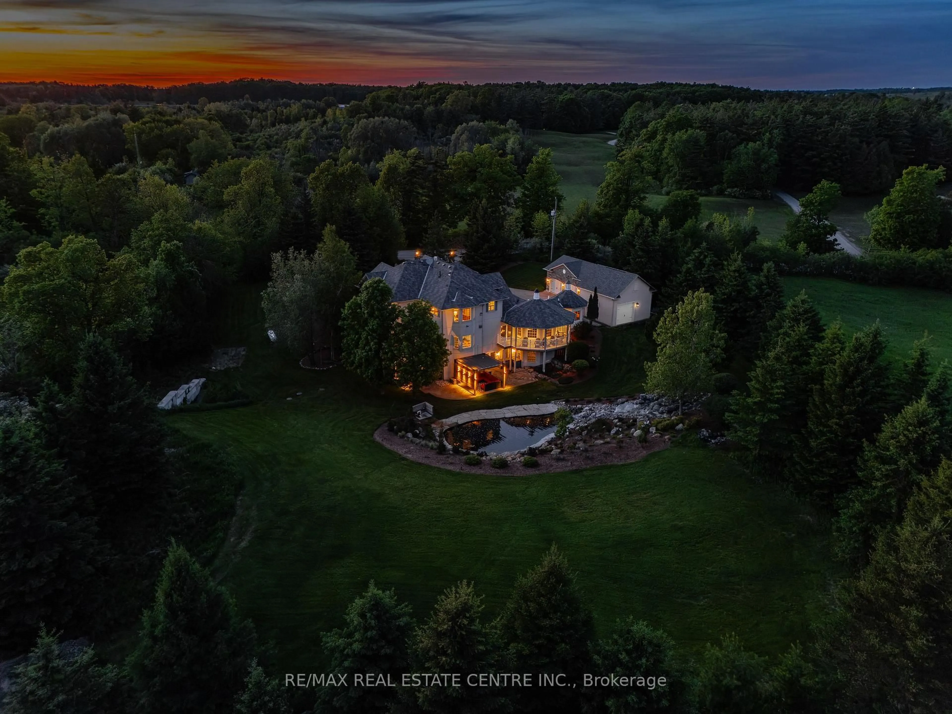 A pic from outside/outdoor area/front of a property/back of a property/a pic from drone, water/lake/river/ocean view for 6805 CONCESSION 2, Puslinch Ontario N3C 2V4