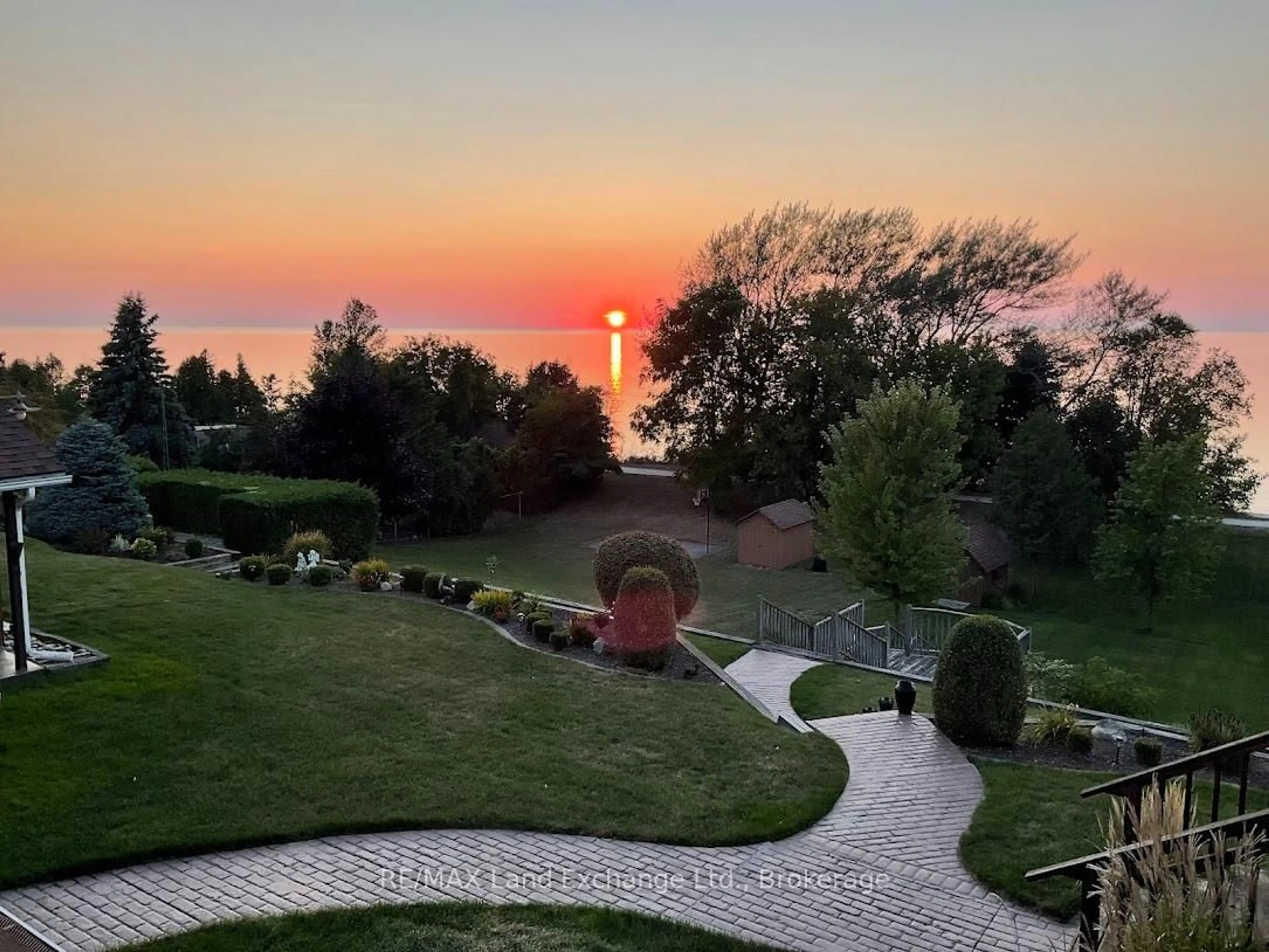 A pic from outside/outdoor area/front of a property/back of a property/a pic from drone, water/lake/river/ocean view for 422 Penetangore Row, Kincardine Ontario N2Z 2J7