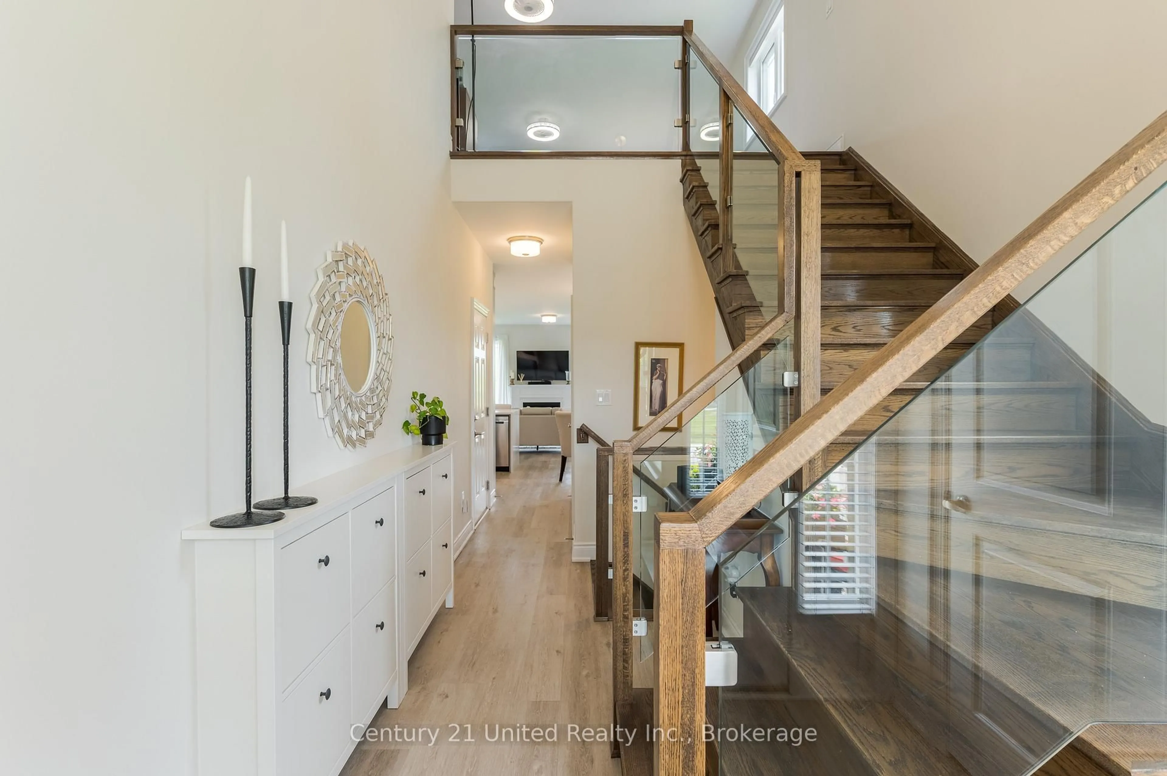 Indoor entryway for 80 Marsh Ave #78, Peterborough Ontario K9H 0J5