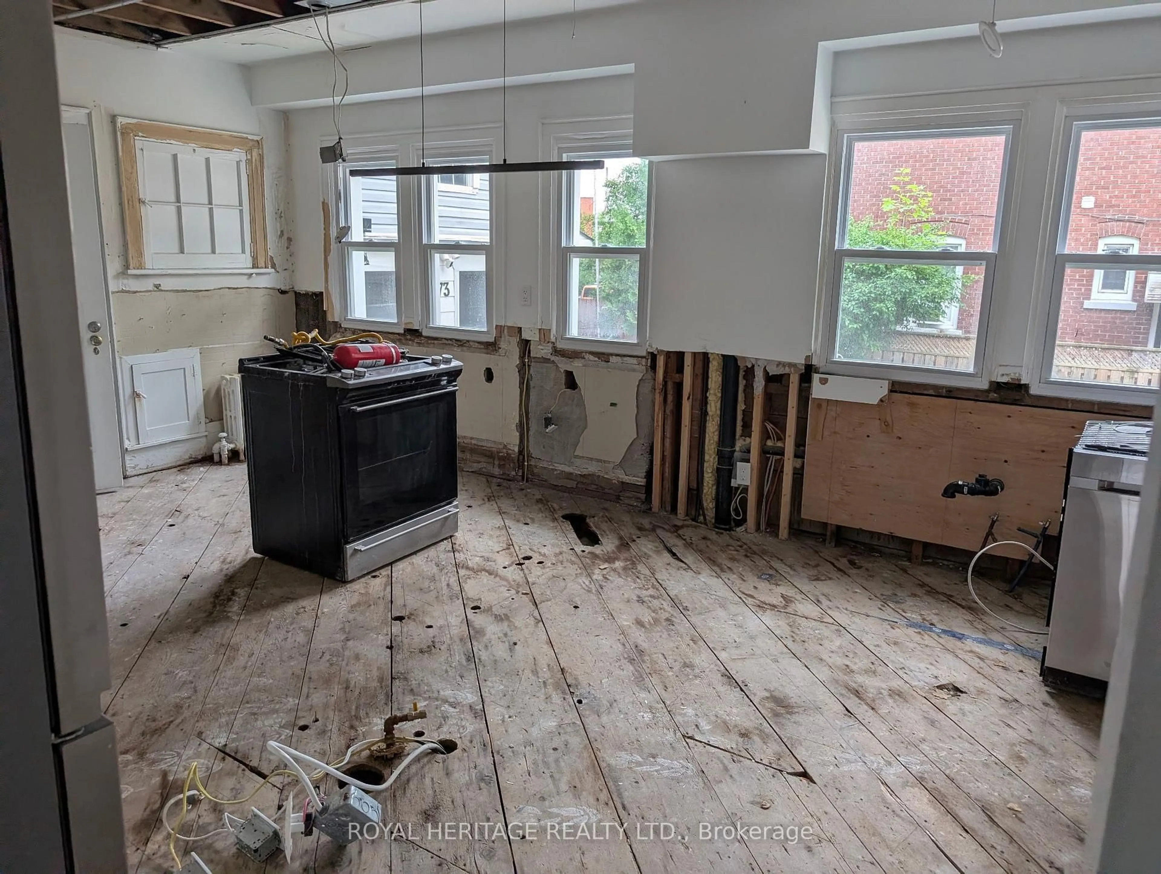 A pic of a room for 73 Talbot St, Norfolk Ontario N3Y 3W6