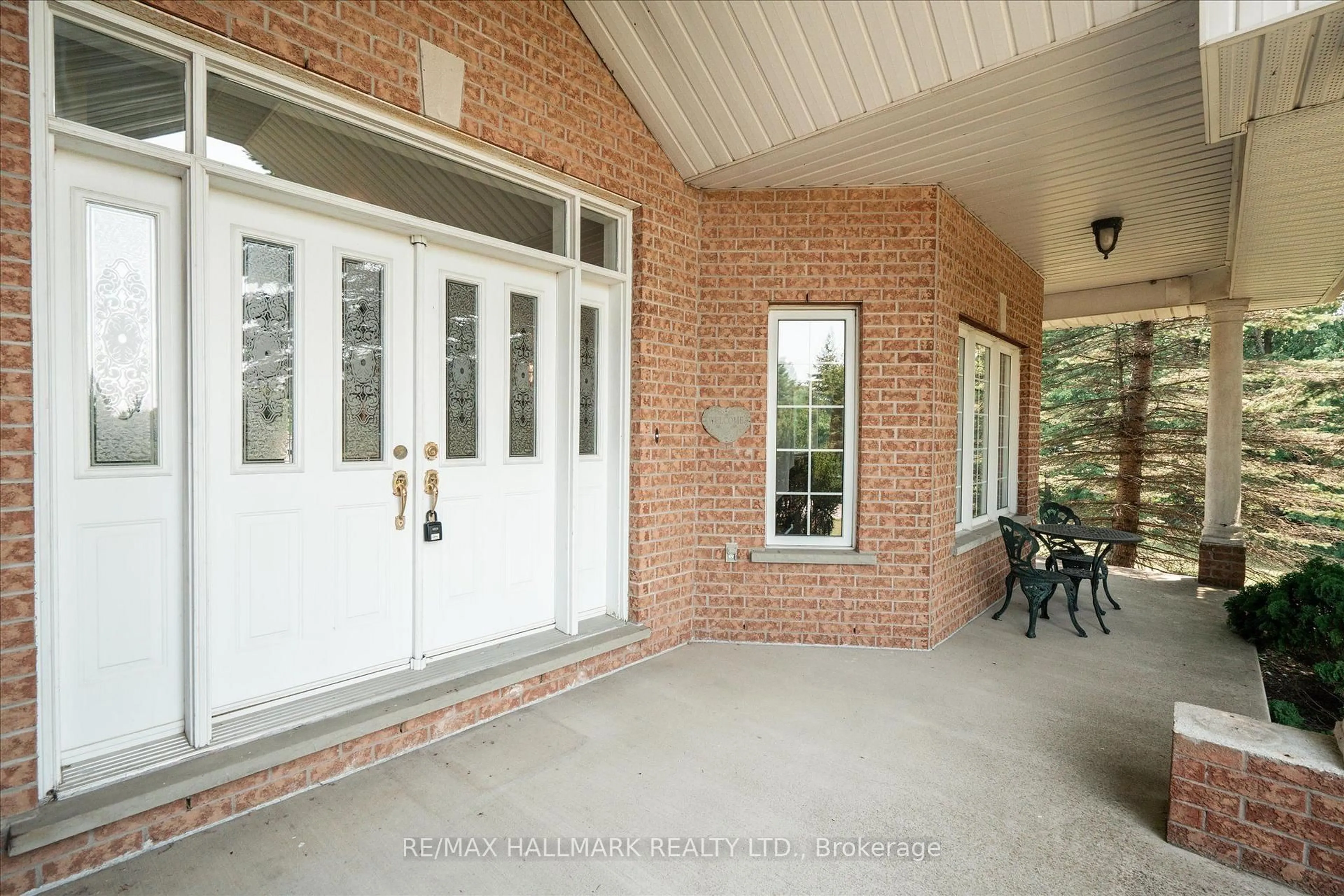 Indoor entryway for 191555 13 Line, East Garafraxa Ontario L9W 7B5