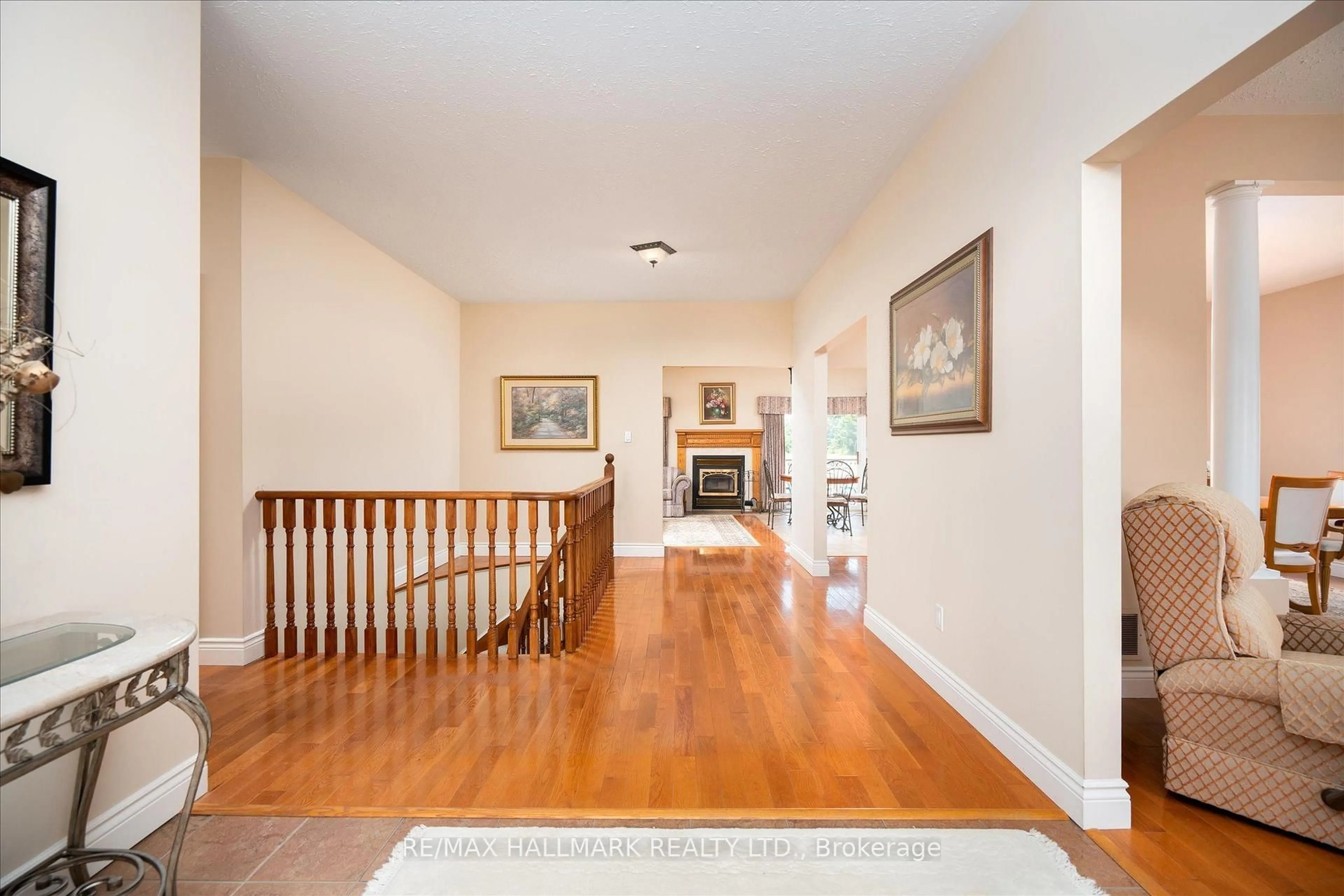 Indoor foyer for 191555 13 Line, East Garafraxa Ontario L9W 7B5