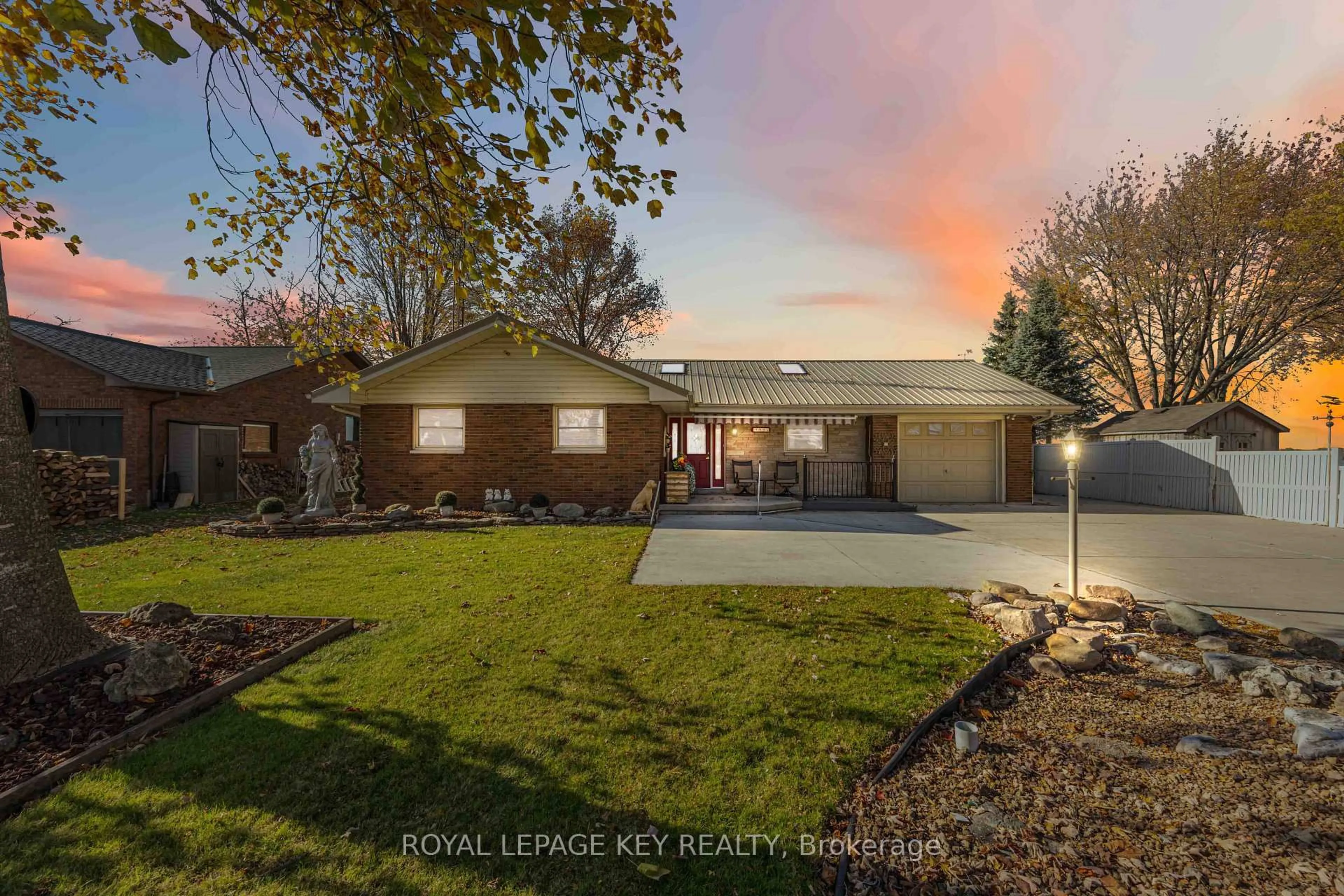 A pic from outside/outdoor area/front of a property/back of a property/a pic from drone, street for 3957 Seaway Rd, St. Clair Ontario N0P 2B0