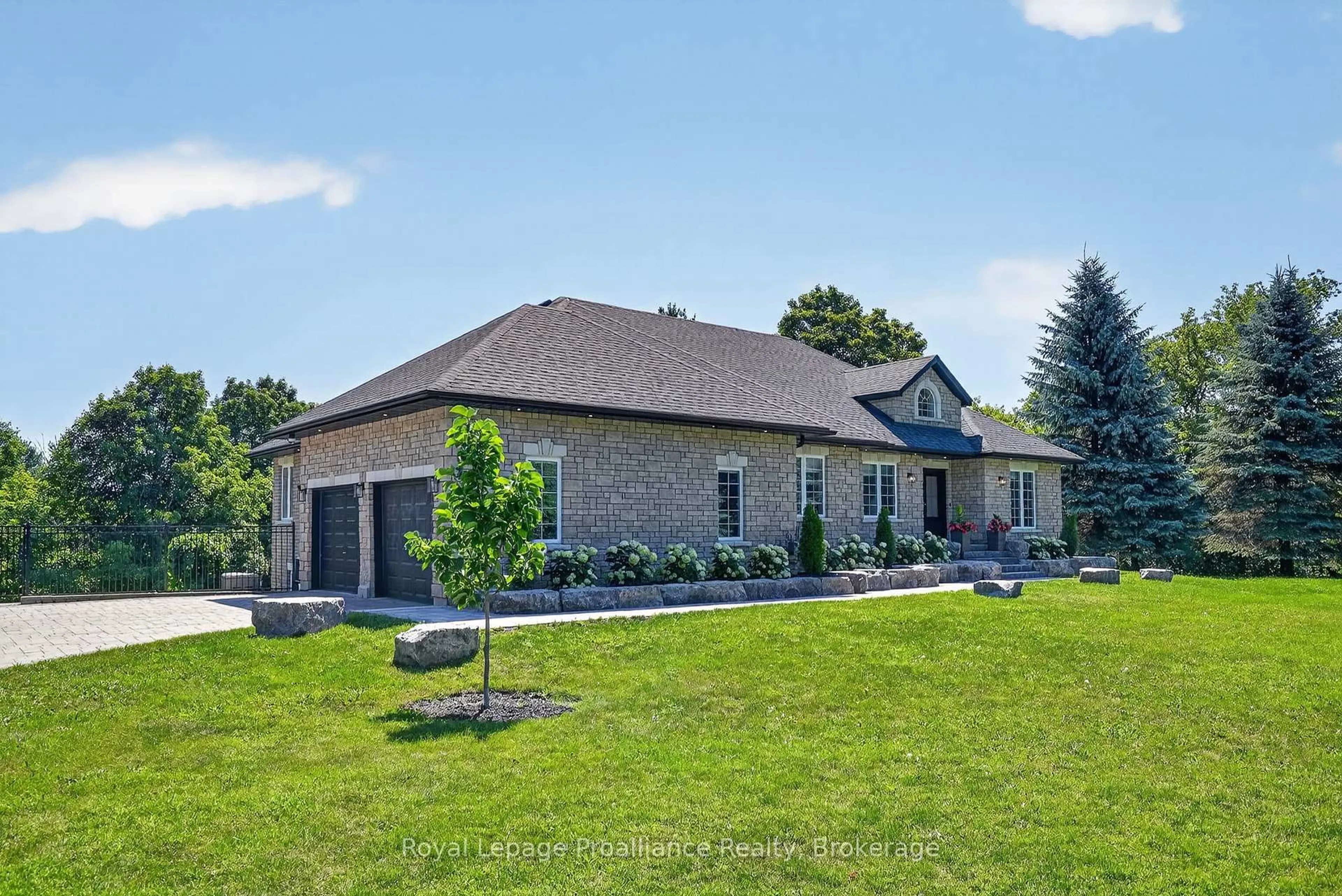 Home with brick exterior material, unknown for 49 Skye Valley Dr, Hamilton Township Ontario K9A 0Y9