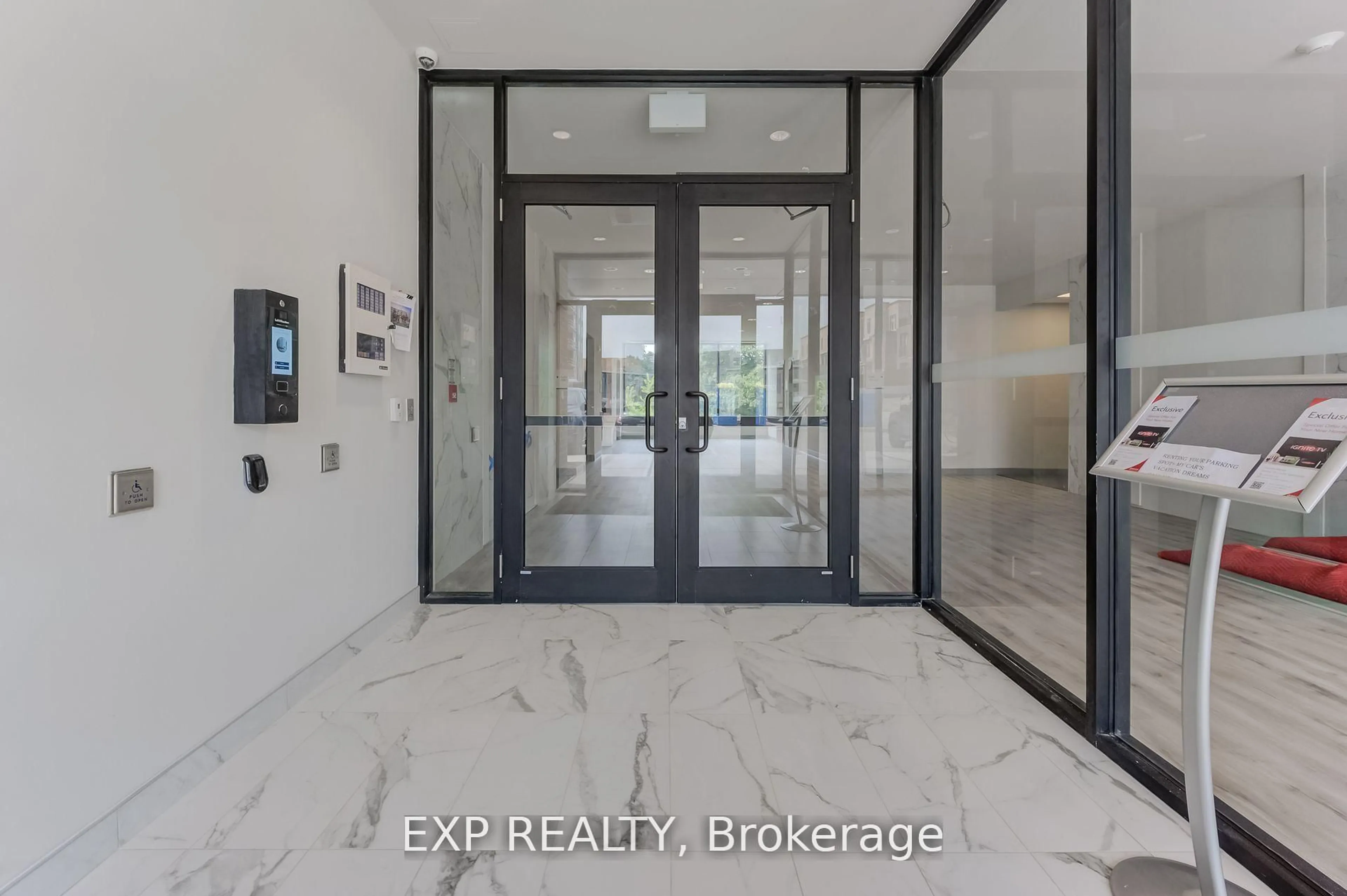 Indoor entryway for 103 Roger St #516, Waterloo Ontario N2J 1A4