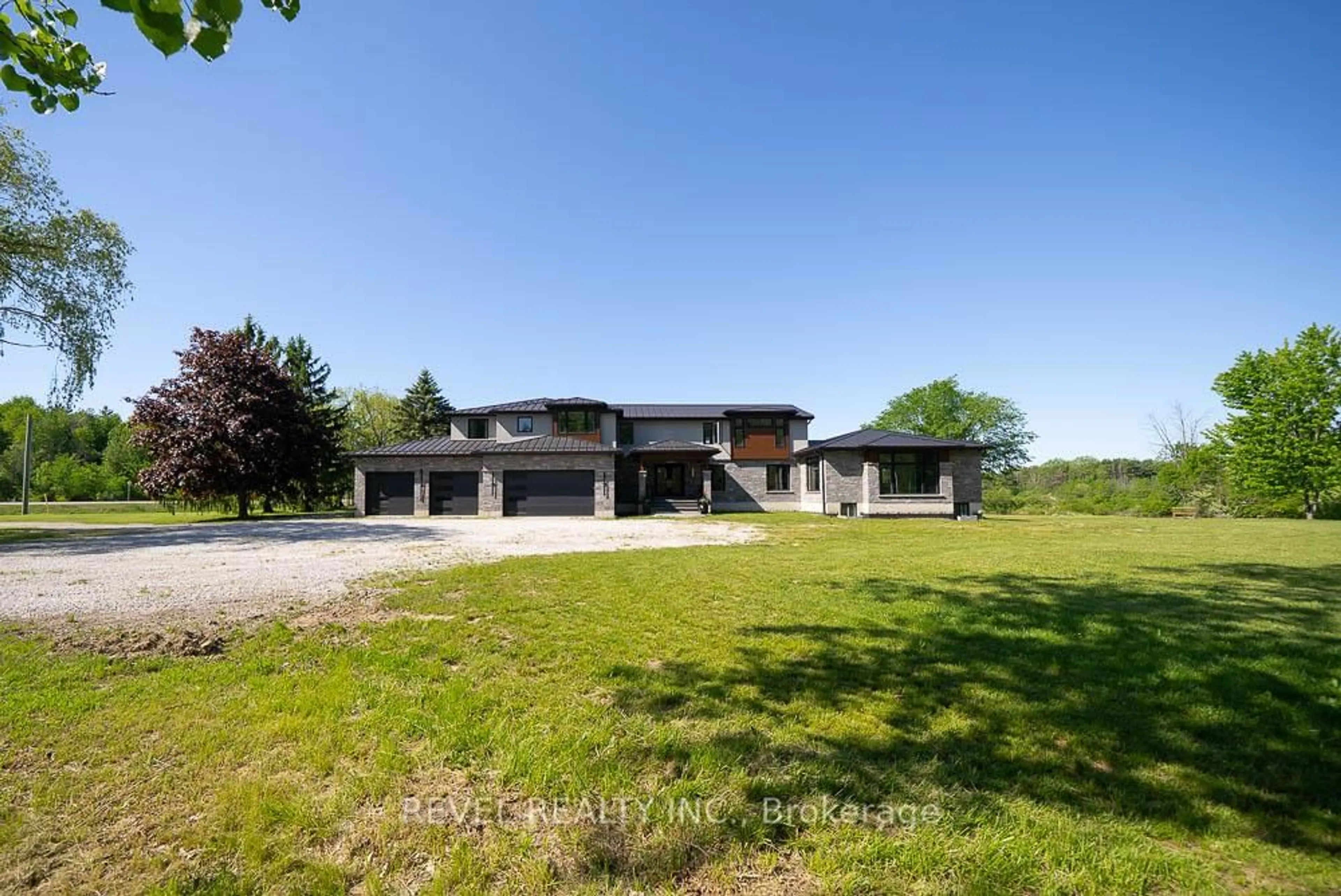 A pic from outside/outdoor area/front of a property/back of a property/a pic from drone, building for 1679 Highway 6, Norfolk Ontario N0A 1N1