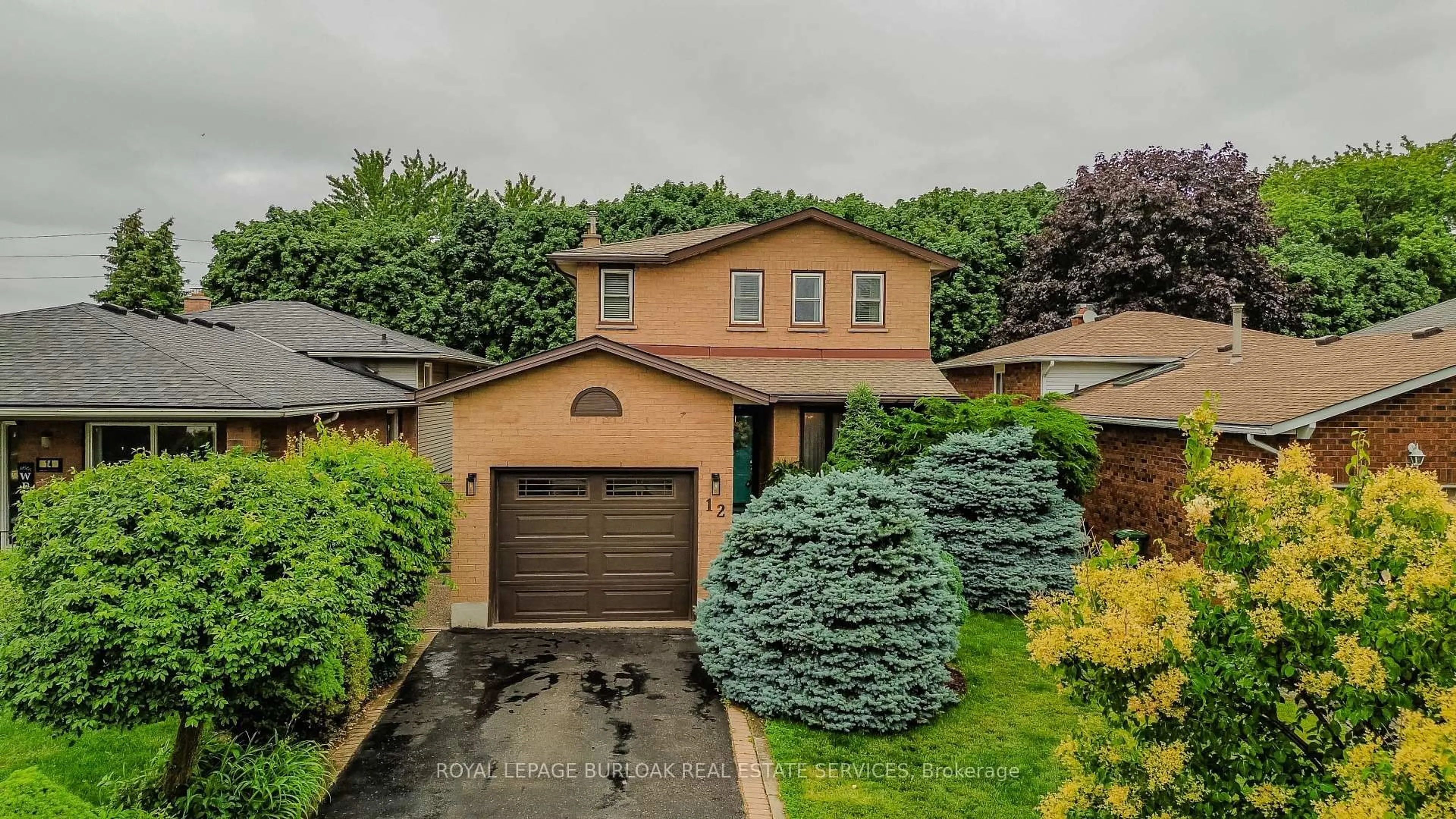 Unknown for 12 Branthaven Dr, Hamilton Ontario L8J 2L9