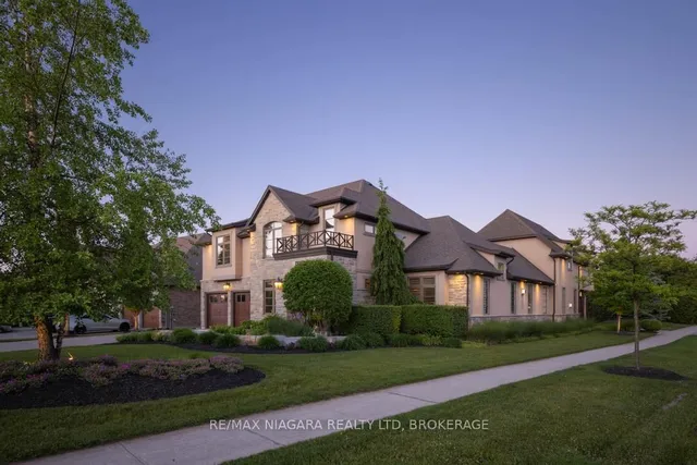 50 Sandalwood Cres, Niagara-on-the-Lake 2
