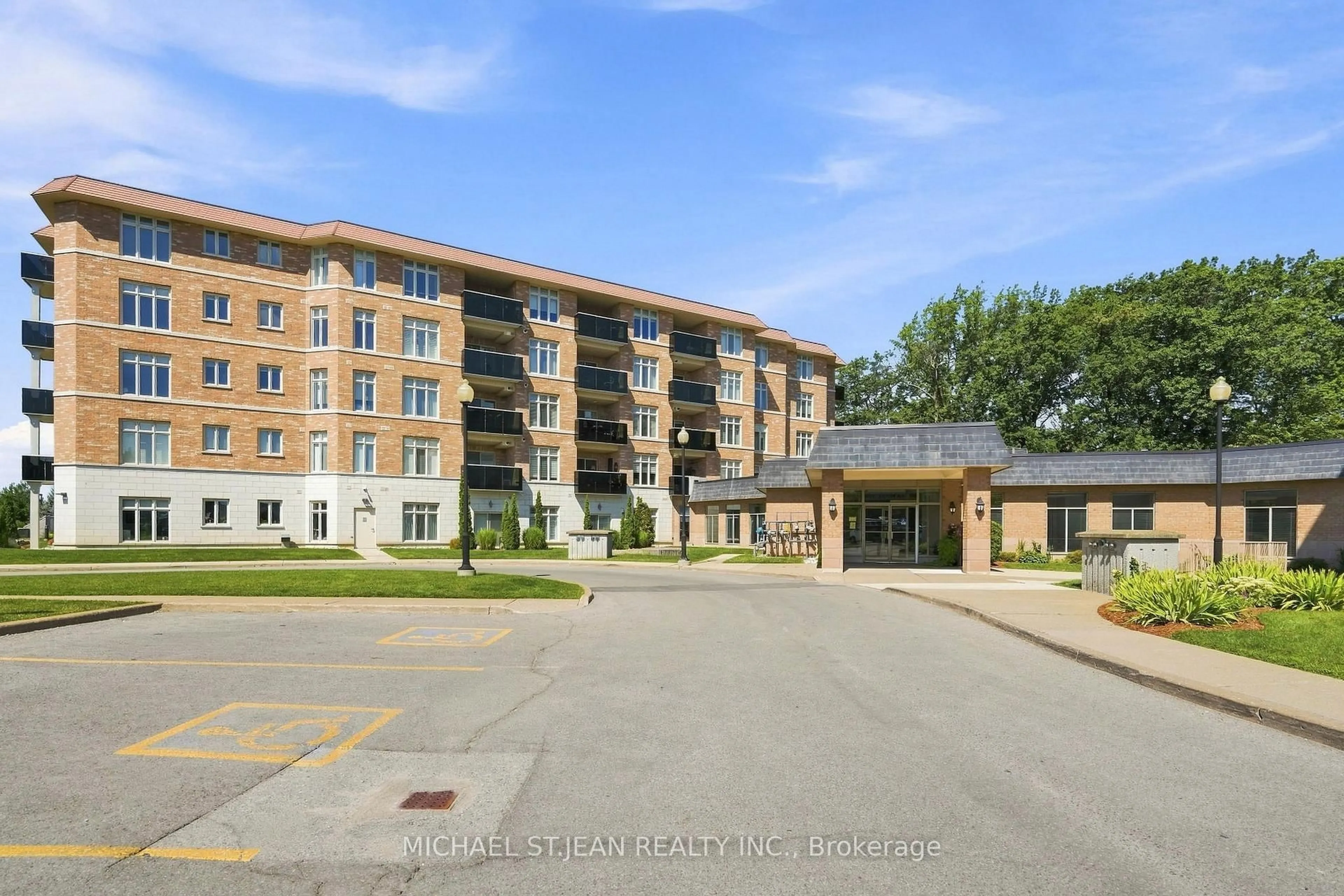 Unknown for 8111 Forest Glen Dr #521, Niagara Falls Ontario L2H 2Y7