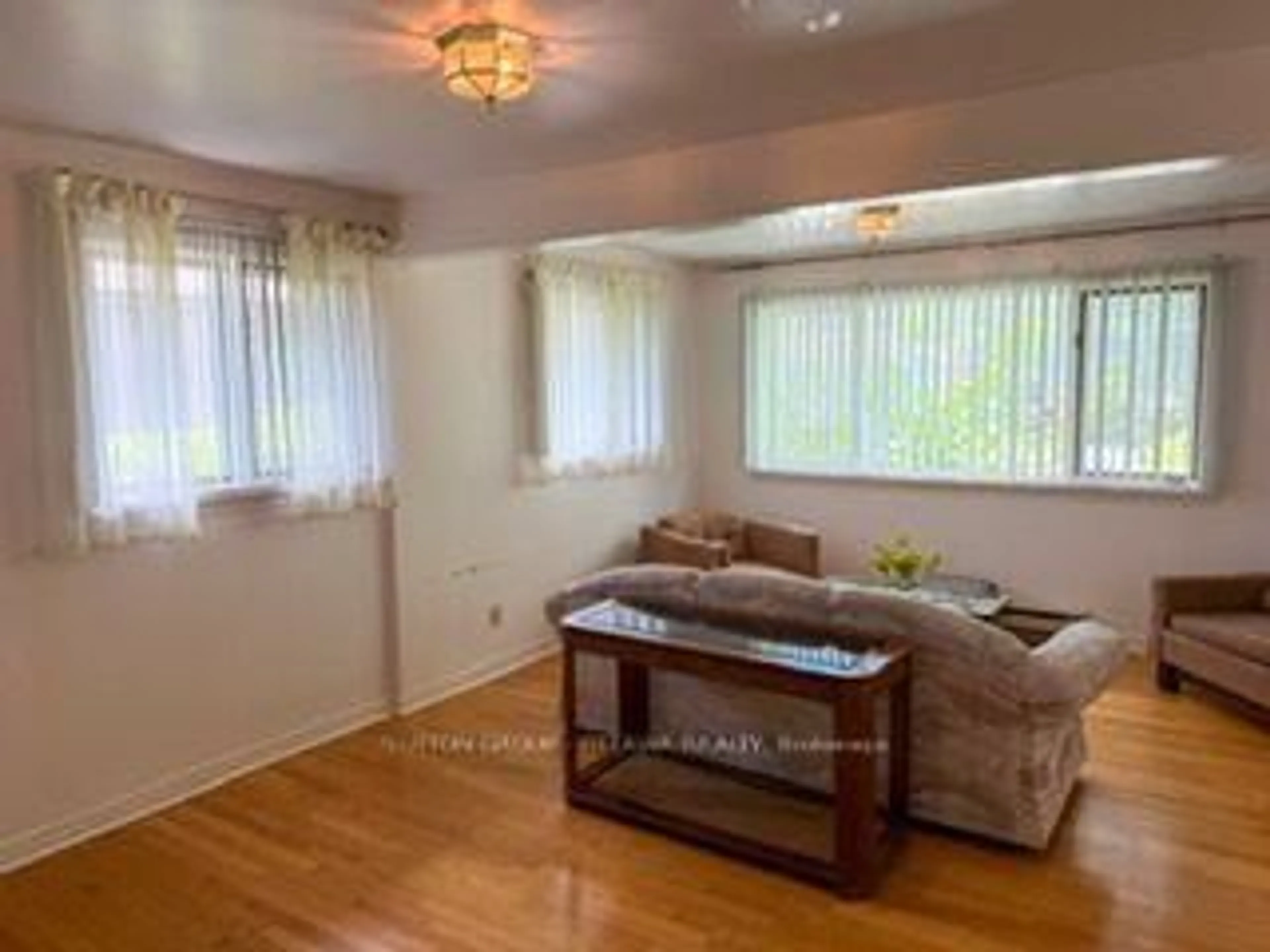 A pic of a room for 767 Claude St, Ottawa Ontario K1K 2S1
