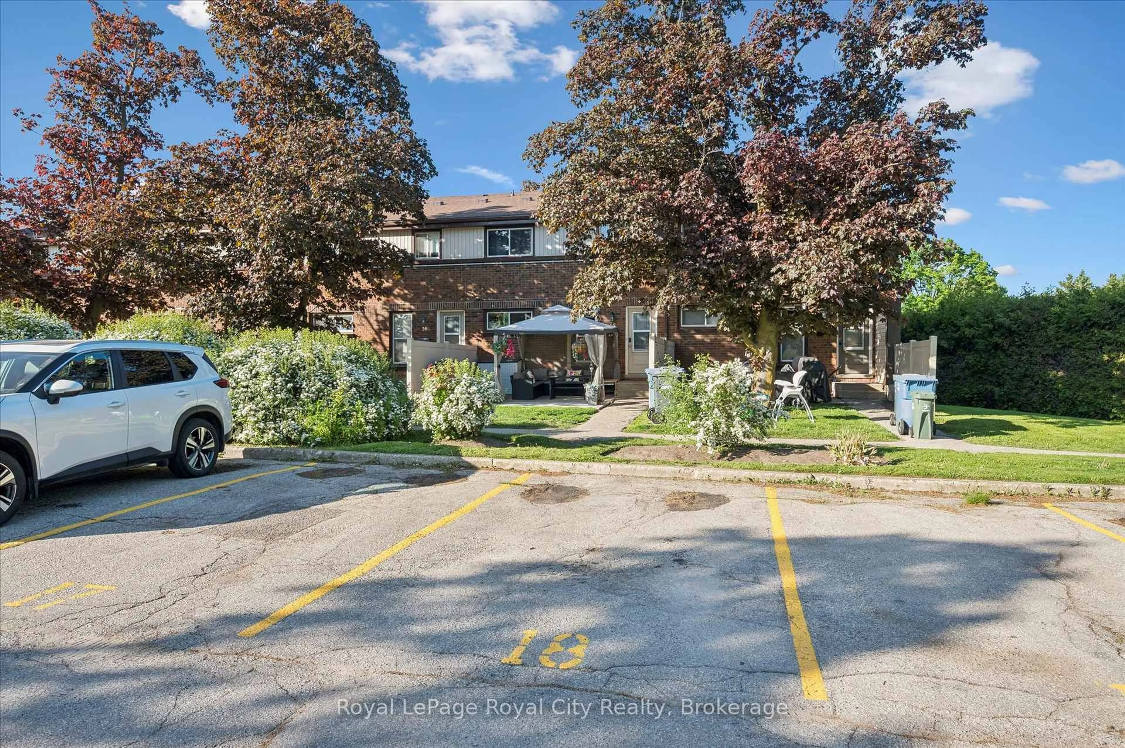 Unknown for 80 BURNS Dr #18, Guelph Ontario N1H 6V9
