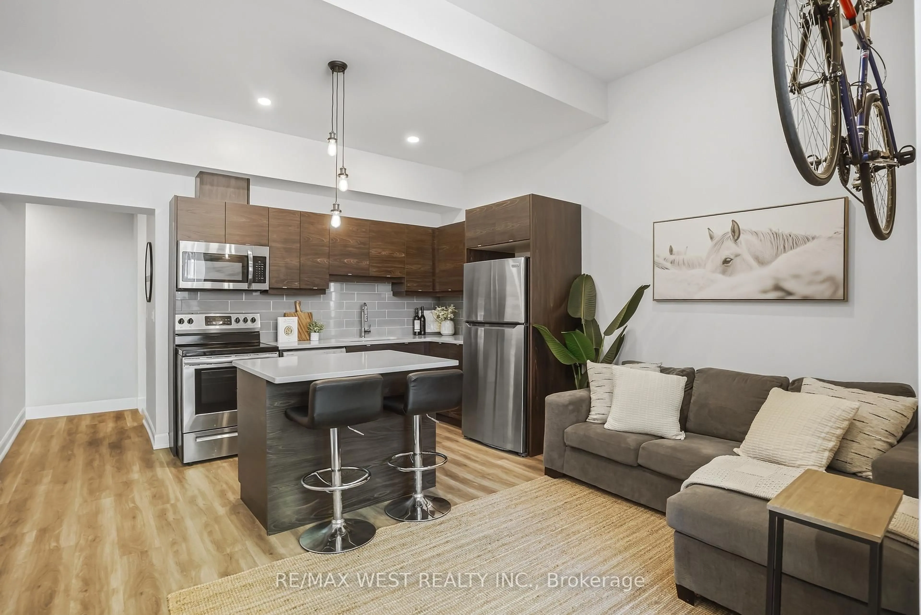 Open concept kitchen, unknown for 405 Merritt St #2, St. Catharines Ontario L2P 1P5