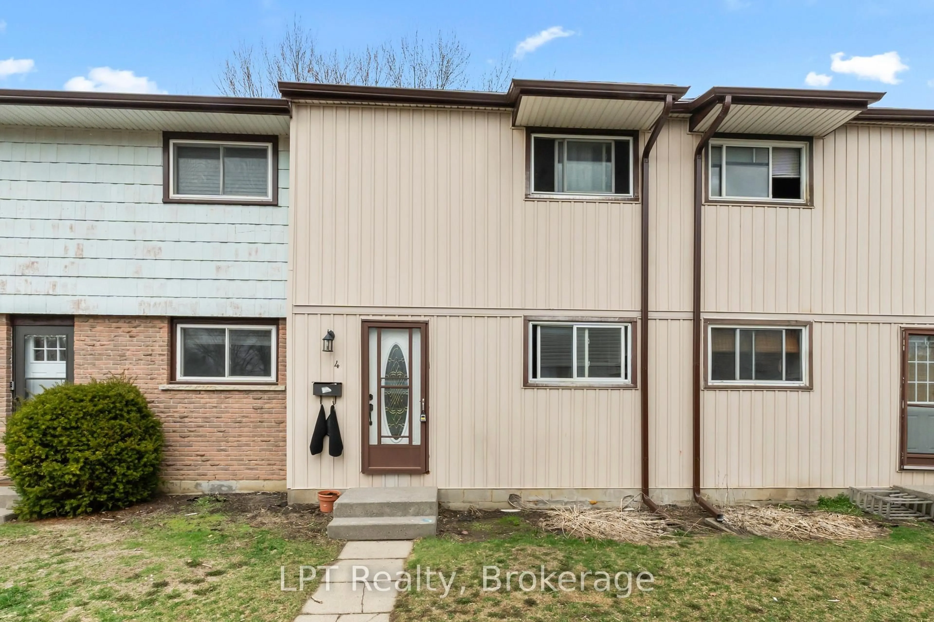 A pic from outside/outdoor area/front of a property/back of a property/a pic from drone, street for 4 Tiffany Pl #4, Quinte West Ontario K8V 6A3