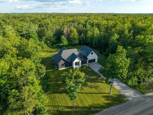210 White Valley Rd, Trent Lakes